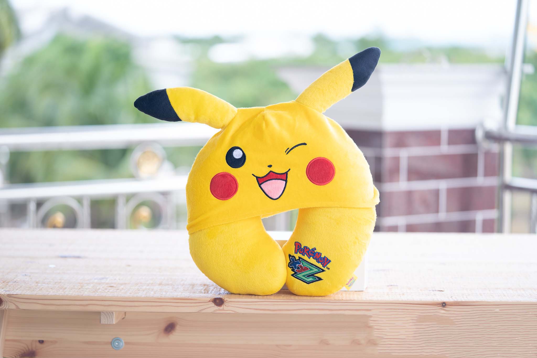 หมอนรองคอมีหมวก Pikachu ปิกาจู ในเรื่องPokemon โปเกม่อน