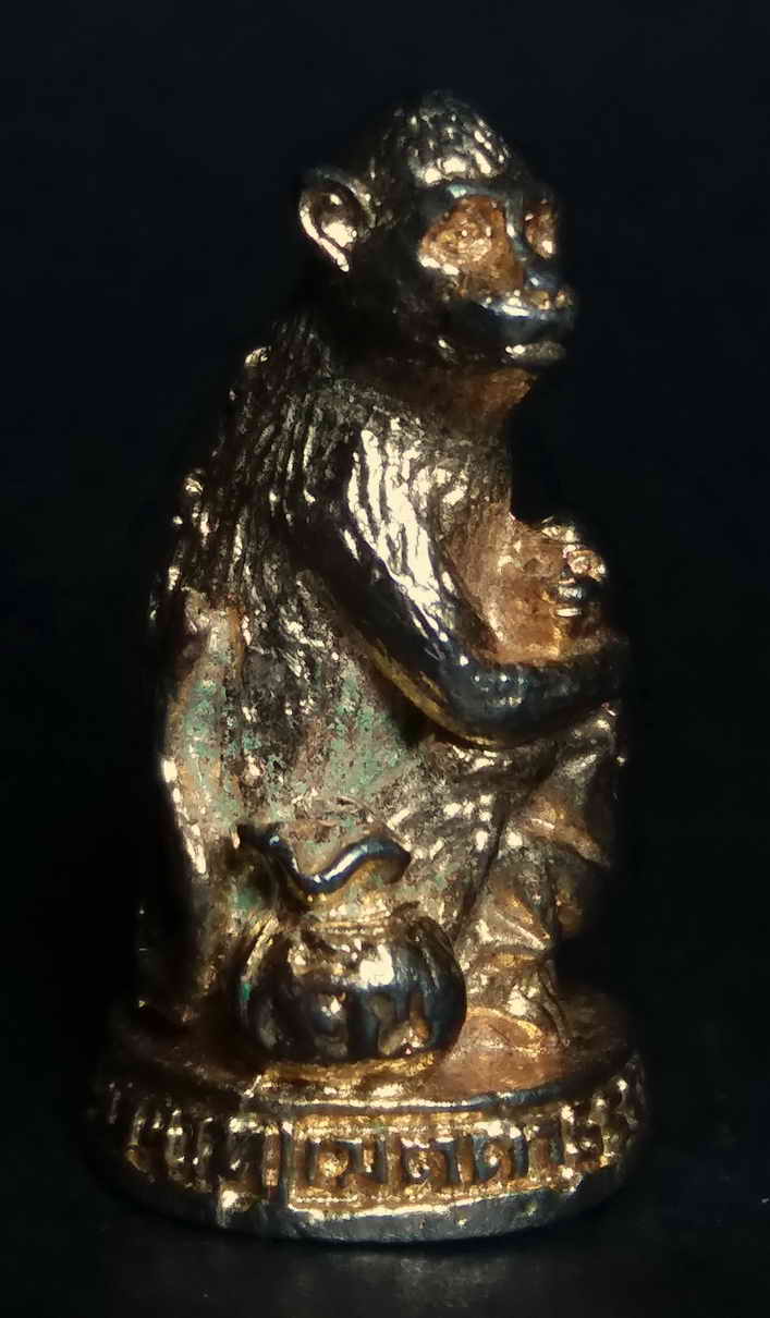 รหัสสินค้า พระกริ่ง พระหล่อ 050 รูปหล่อพญาลิง กะไหล่ทอง วัดคังคาว จังหวัดชัยนาท รุ่นเมตตาธรรมมหาลาภ หล่อตัน พระรายการนี้ให้เช่าบูชาแล้ว