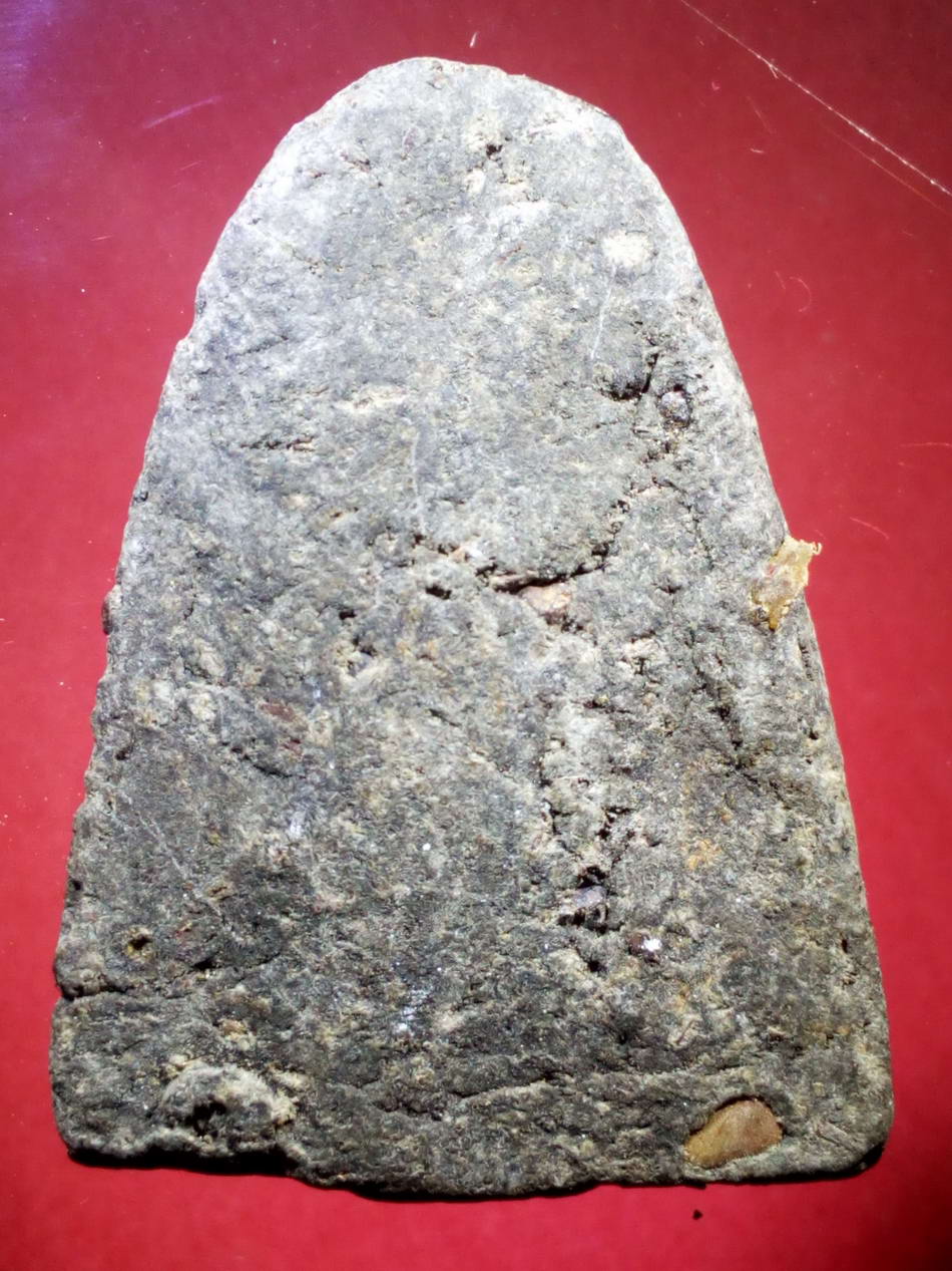 รหัสสินค้า หลวงปู่ทวด วัดต่างๆ 177 หลวงปู่ทวด เนื้อผงหลังเรียบ ไม่ทราบวัด ด้านหลังโรยแร่มวลสาร