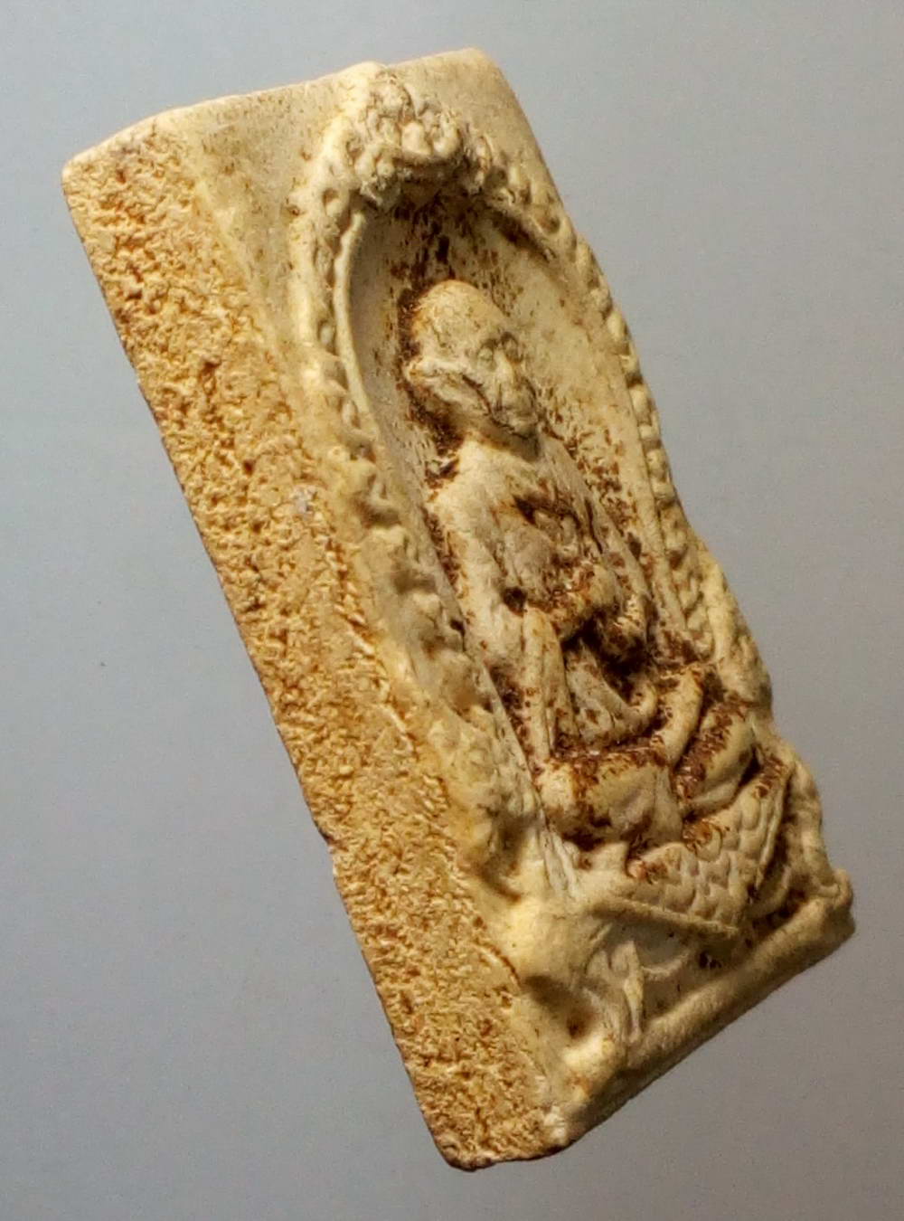 รหัสสินค้า พระไม่ทราบที่ 159 พระผงรูปเหมือนสมเด็จพุฒาจารย์โต หลังยันต์ใบพัด ไม่ทราบที่ พระรายการนี้ให้เช่าบูชาแล้ว