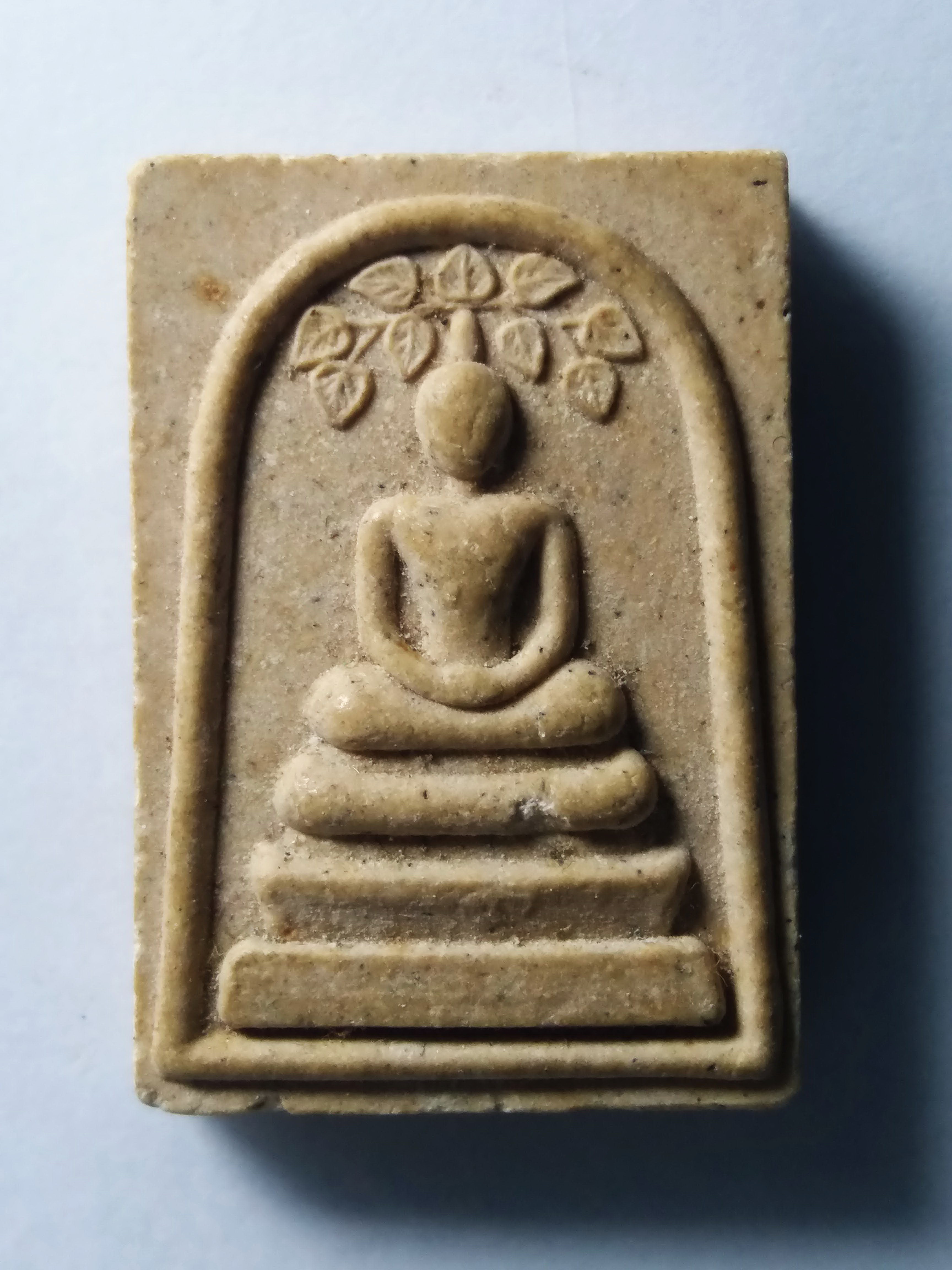 รหัสสินค้า พระสมเด็จ วัดต่างๆ 195 พระสมเด็จมหากรุณาธิคุณ หลวงพ่อจำเนียร วัดถ้ำเสือ จังหวัดกระบี่ พระชุมพล พลปัญโญ น้อมสร้างถวาย สร้างปี 2546