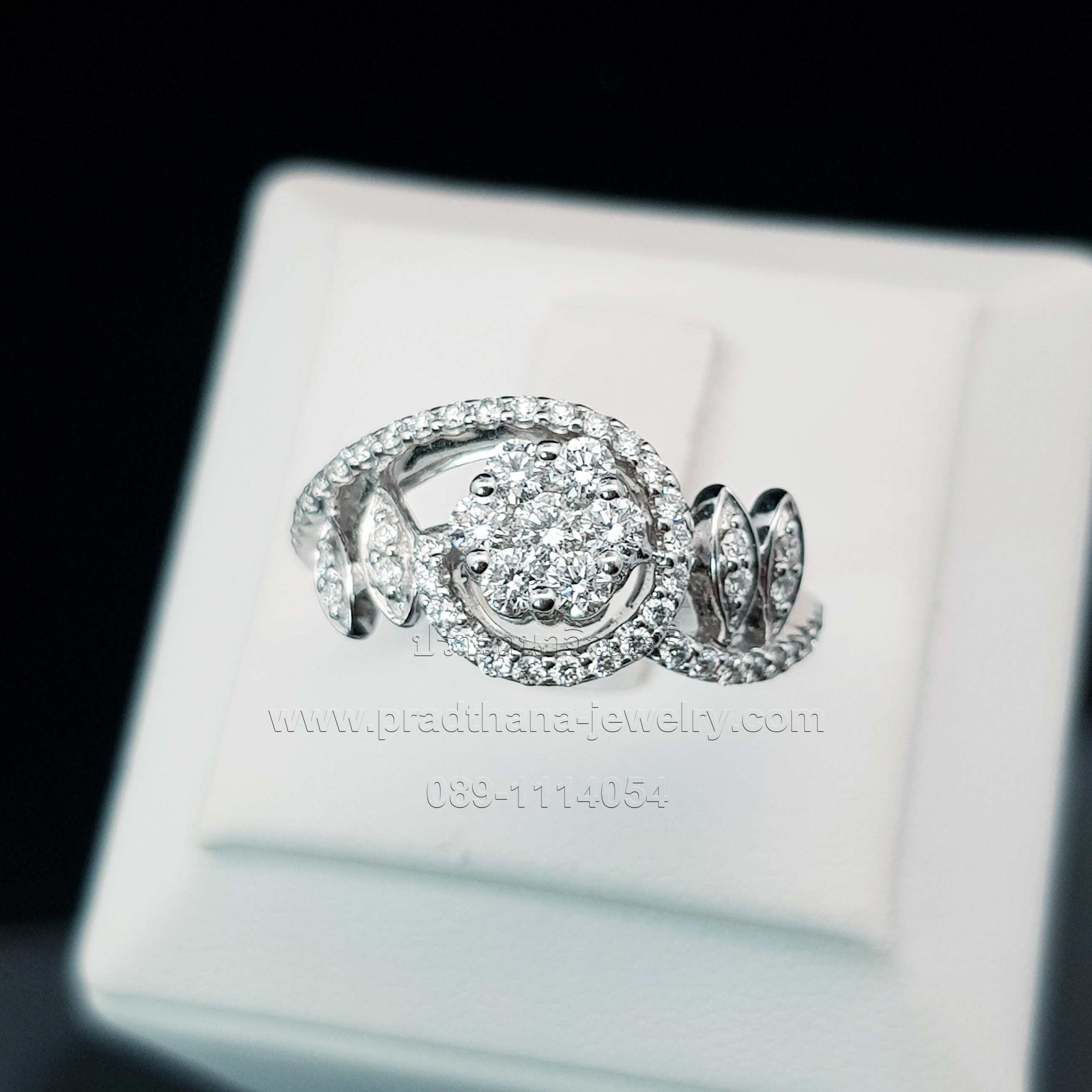 แหวนเพชรลายเถาดอกไม้