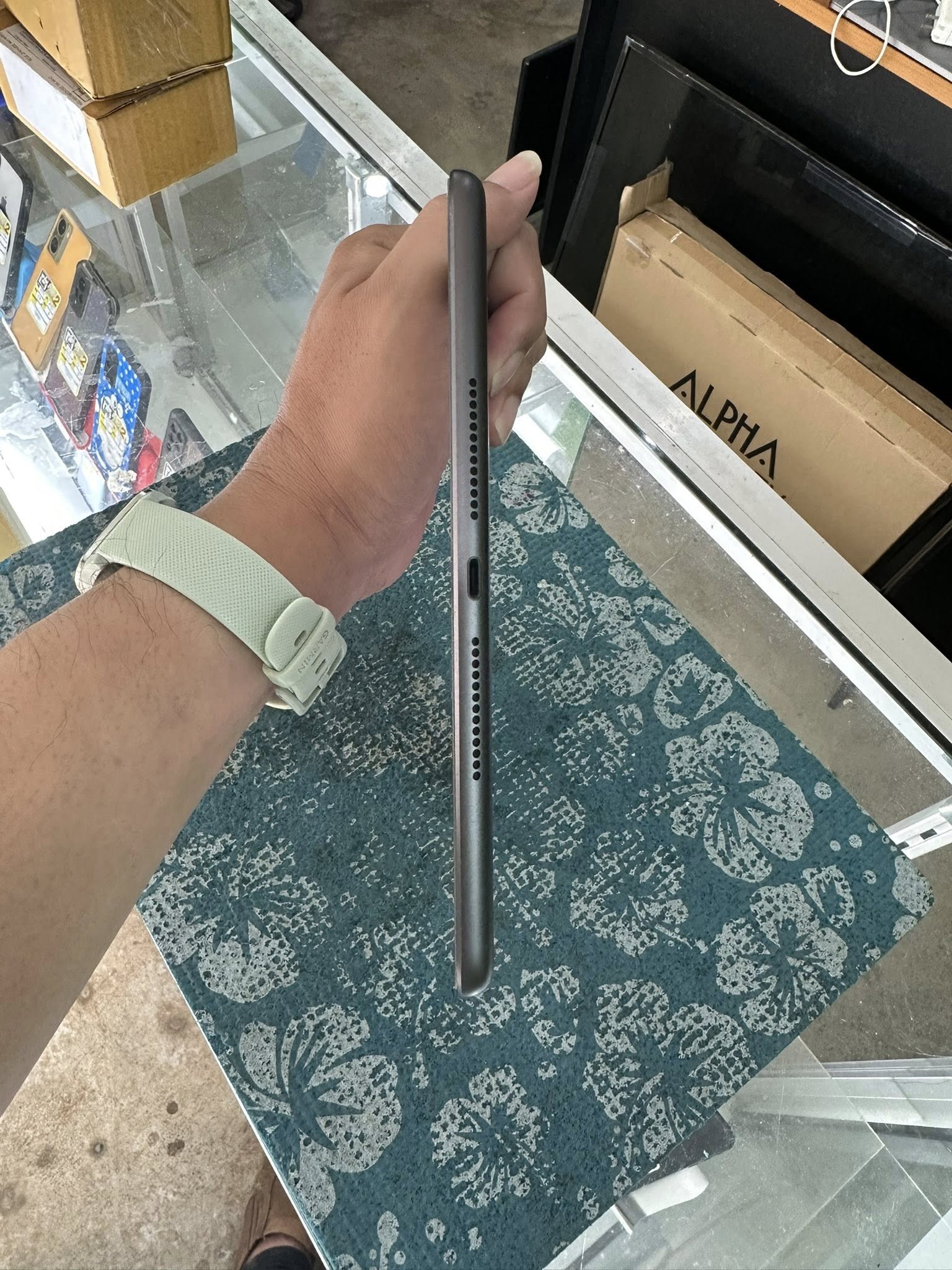 ( SOLD OUT ) iPad Gen 9 64GB Wifi Model TH ประกันเหลือยาวๆ