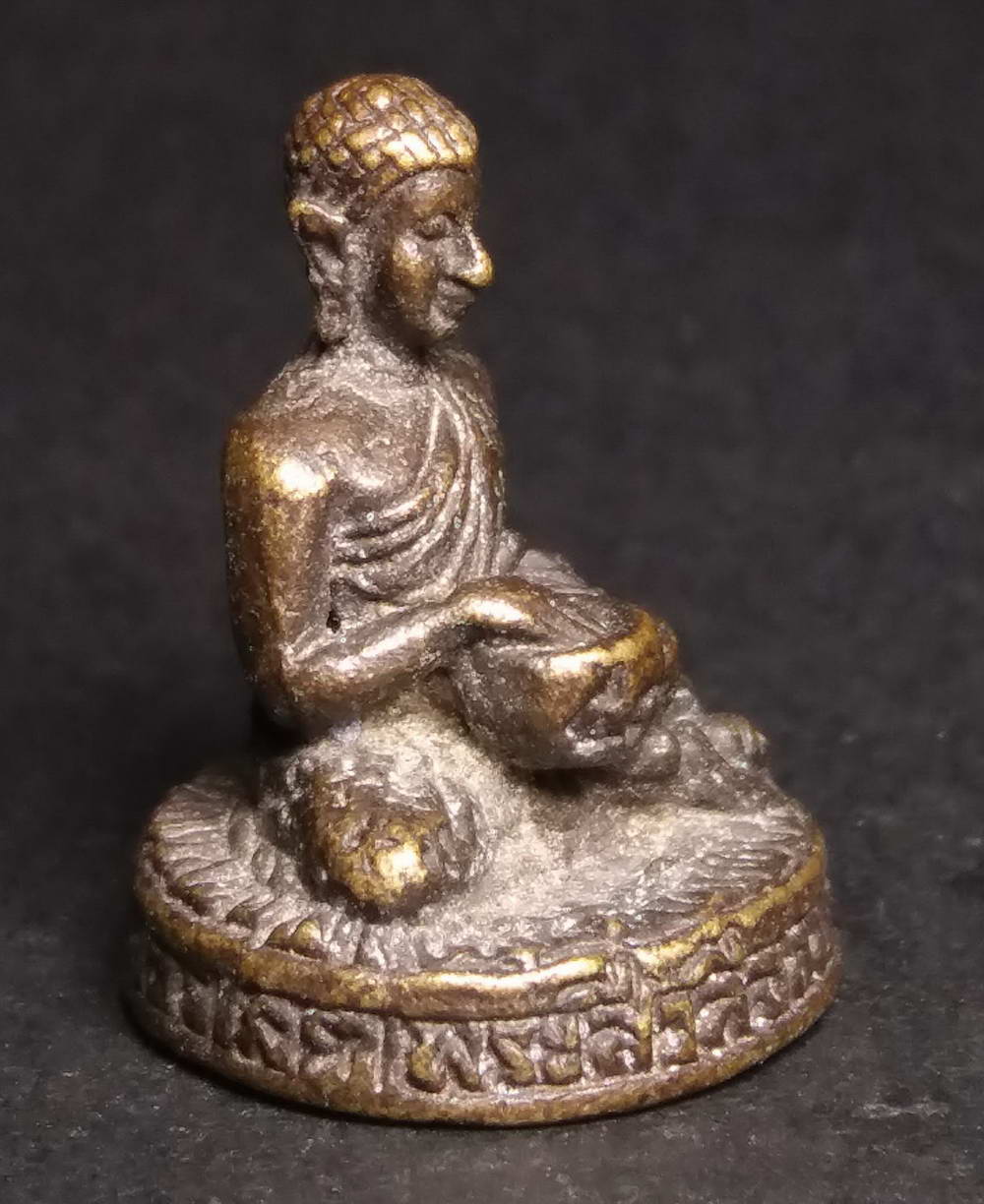 รหัสสินค้า พระกริ่ง พระหล่อ 121 รูปหล่อพระสีวลีจกบาตร วัดหนองสะแก จังหวัดพิจิตร เนื้อทองผสม หล่อตัน