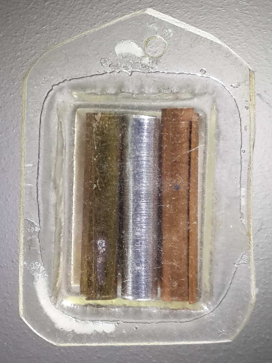 รหัสสินค้า เครื่องราง ล็อตเก็ต ภาพถ่าย 080 ภาพถ่าย หลังตะกรุด หลวงพ่อสุบิน วัดตากแว้ง