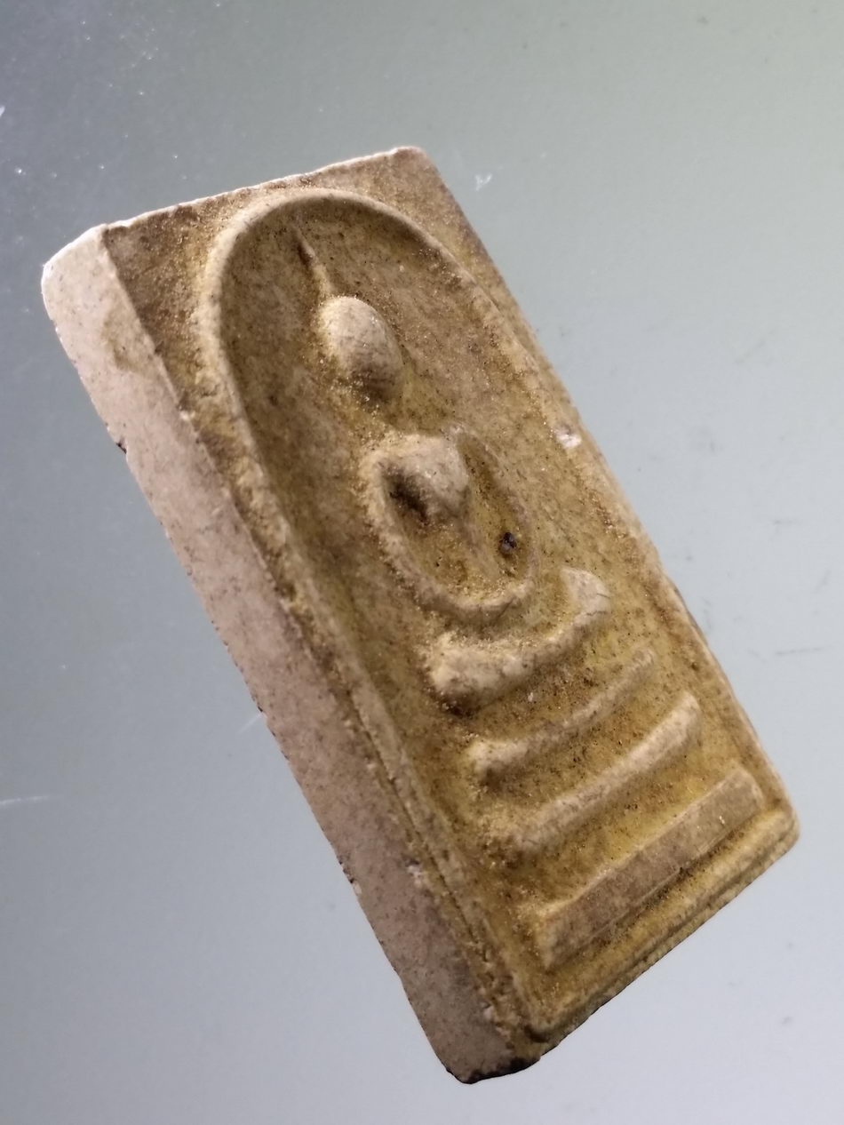 รหัสสินค้า พระสมเด็จ วัดต่างๆ 1074 พระสมเด็จเนื้อผง หลังพัดยศ และเลข ๙ ไม่ทราบที่