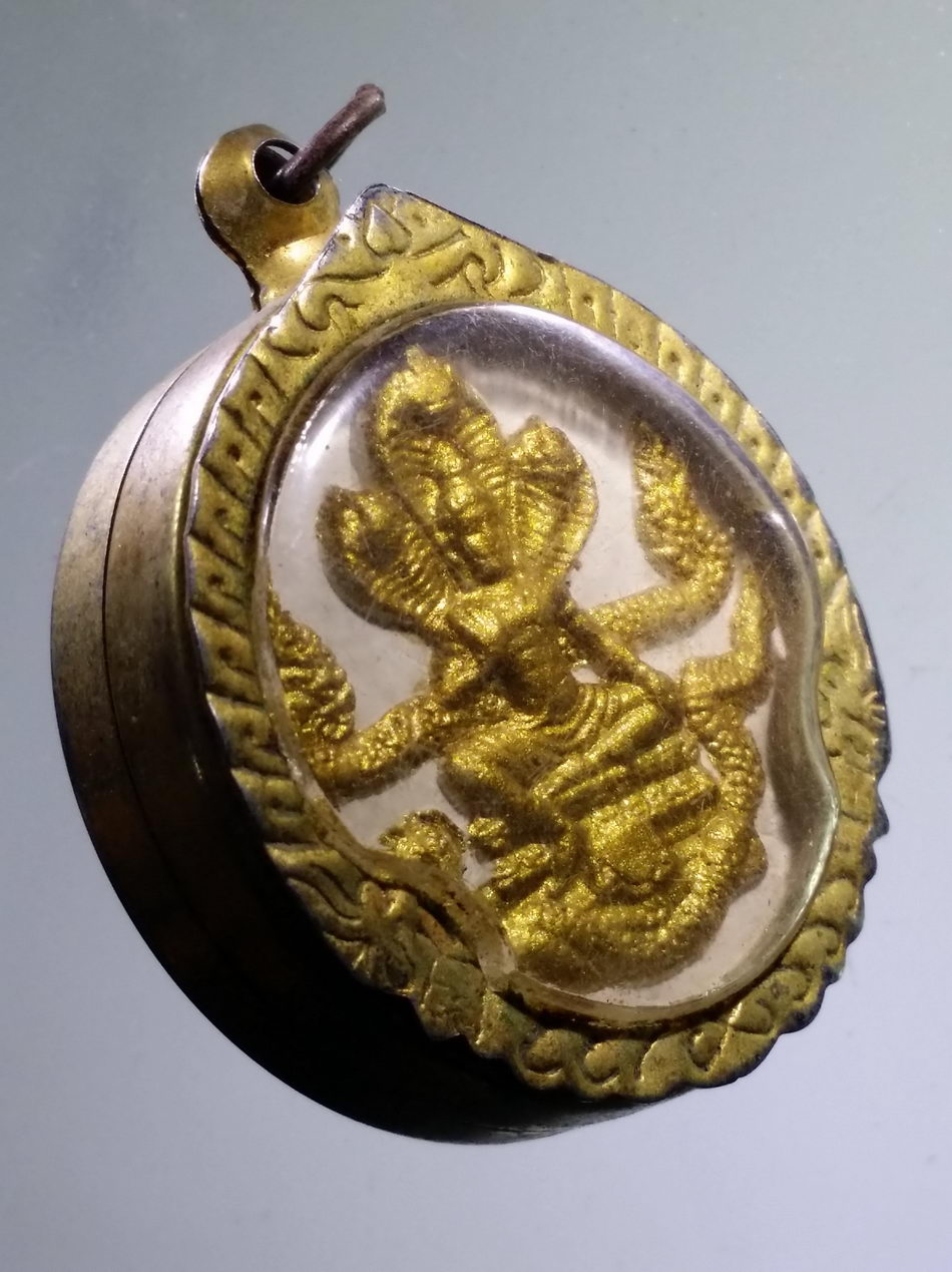 รหัสสินค้า จตุคามรามเทพ 890 พระเทวราชโพธิสัตว์จตุคามรามเทพ เนื้อว่านขาวปัดทอง รุ่นร่ำรวยเงินทอง พิมพ์เล็ก พิธีพุทธาภิเษก เทวาภิเษก ณ.วัดมหาธาตุวรมหาวิหาร จังหวัดนครศรีธรรมราช