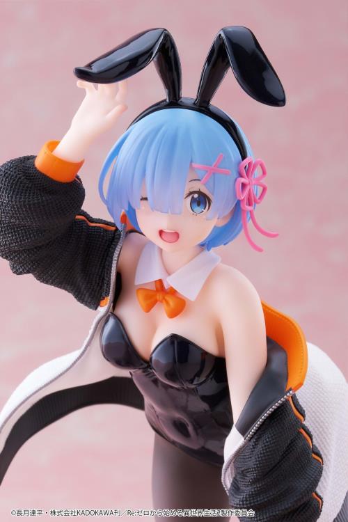 (Preorder ถึงวันที่ 30/11/2023) เปิดรับPreorder มีค่ามัดจำ 100 บาท 23112302 Coreful Figure - Rem (Jacket Bunny Ver.)