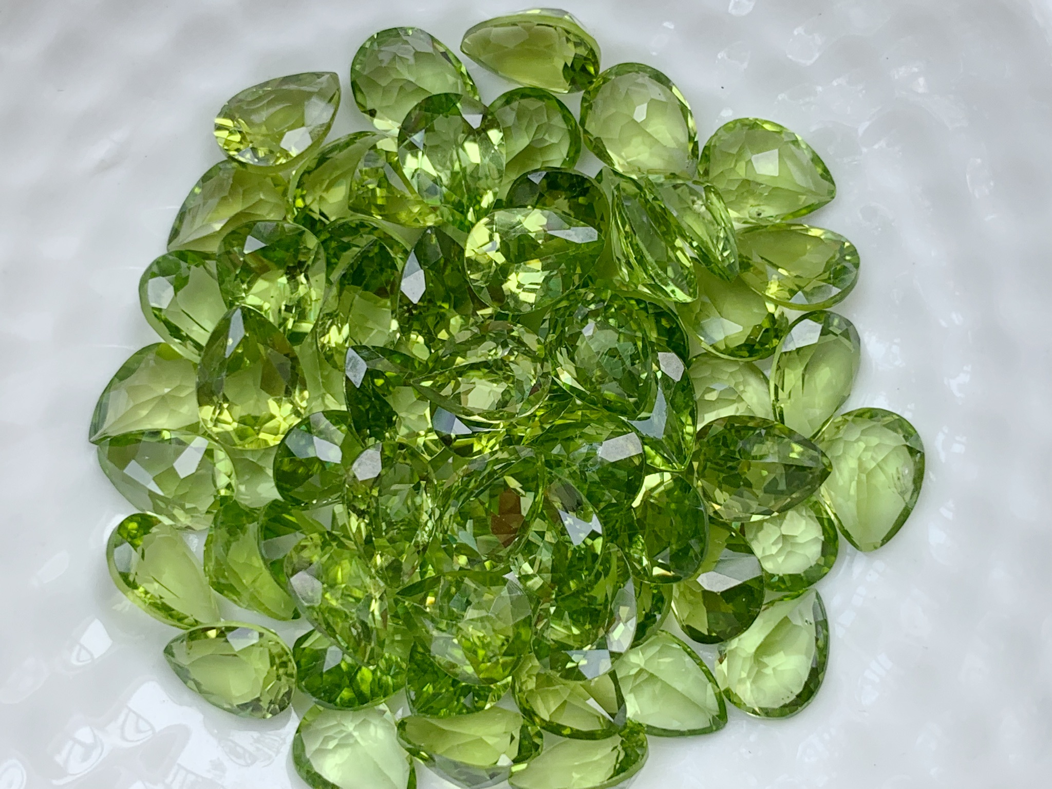 เพอริดอทหยดน้ำ 8X6 มม. 5 กะรัต