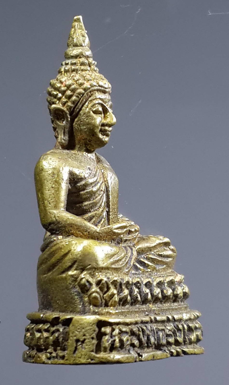 รหัสสินค้า พระกริ่ง พระหล่อ 281 รูปหล่อพระพุทธหลวงพ่อรุ่งเรือง วัดพิกุล จังหวัดนครสวรรค์ เนื้อทองผสม หล่อตัน พระรายการนี้ให้เช่าบูชาแล้ว