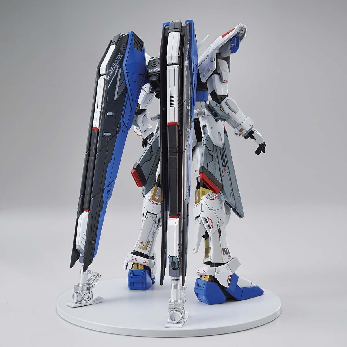 กันดั้ม Bandai Spirits Gunpla Premium Bandai Hobby Online Shop & The Gundam Base Limited Full Mechanics 1/100 ZGMF-X10A Freedom Gundam Ver.GCP