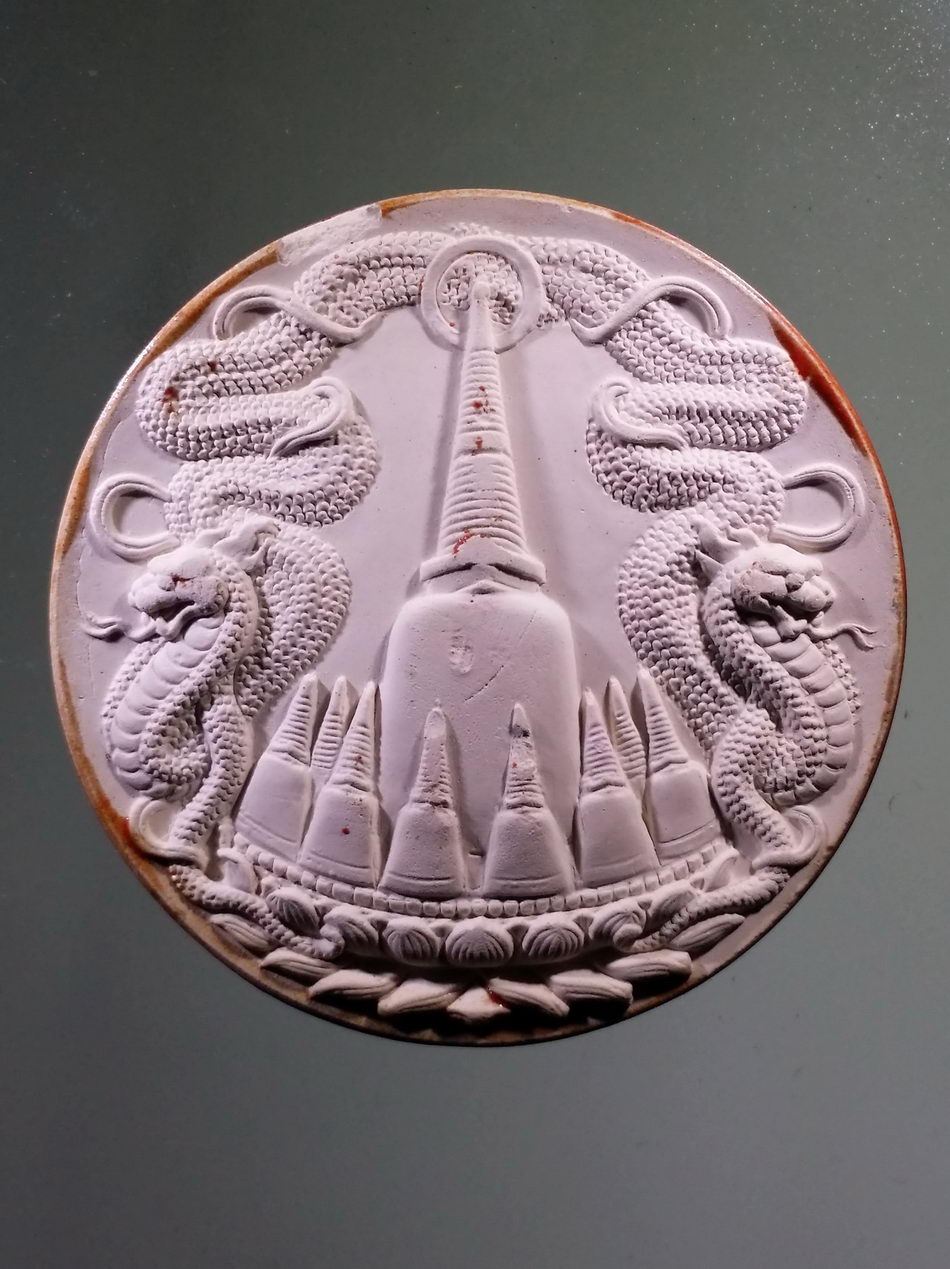 รหัสสินค้า จตุคามรามเทพ 940 พระเทวราชโพธิสัตว์จตุคามรามเทพ รุ่นเฉลิมราชจอมราชันย์ (โคตรเศรษฐียุค 8) เนื้อกระเบื้องเคลือบแดง