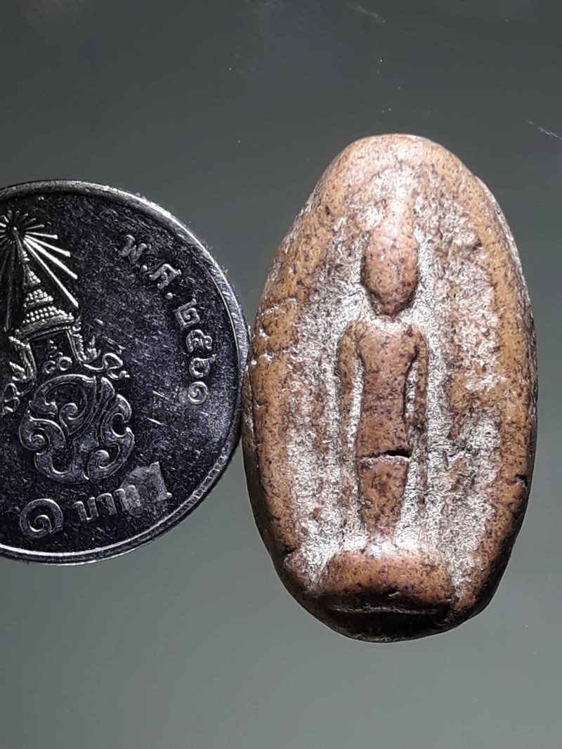 รหัสสินค้า พระเนื้อดิน ผง ว่าน 10490 พระกำแพงเปิดโลก กรุวัดพระบรมธาตุ จ.กำแพงเพชร