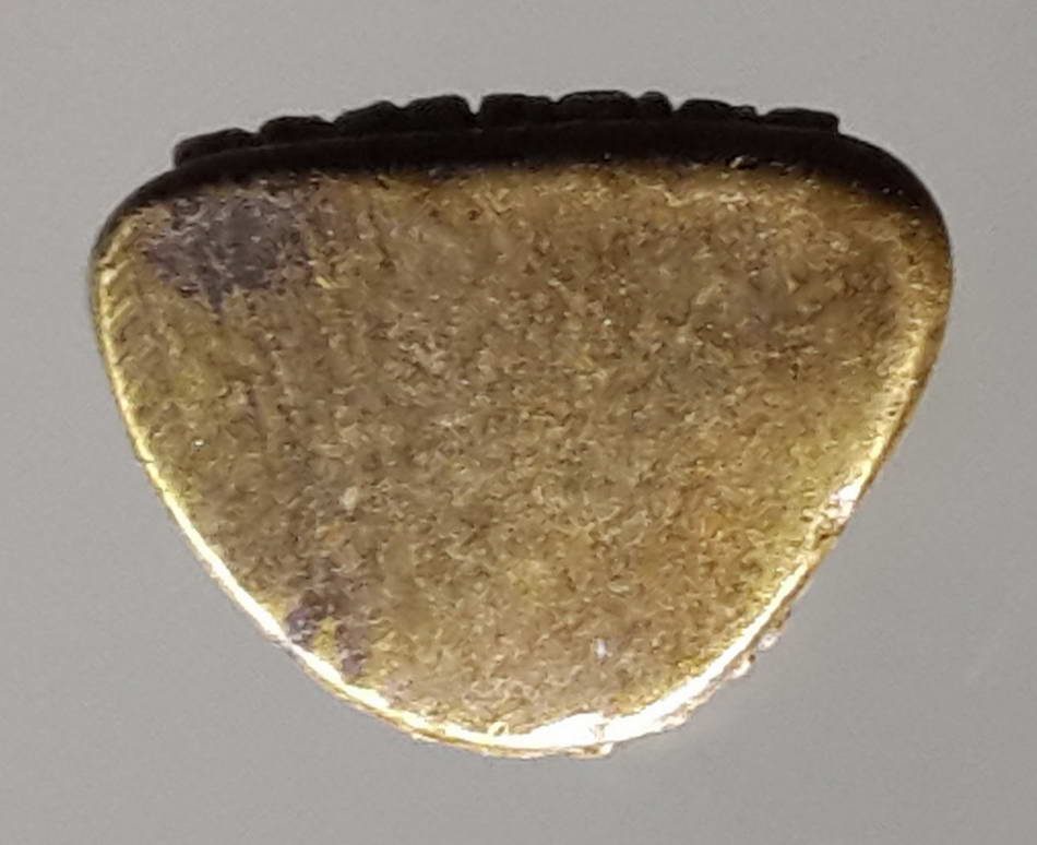 รหัสสินค้า พระกริ่ง พระหล่อ 303 รูปหล่อองค์จ้อย หลวงพ่อเดิม วัดหนองโพ อำเภอตาคลี จังหวัดนครสวรรค์ เนื้อทองสตางค์