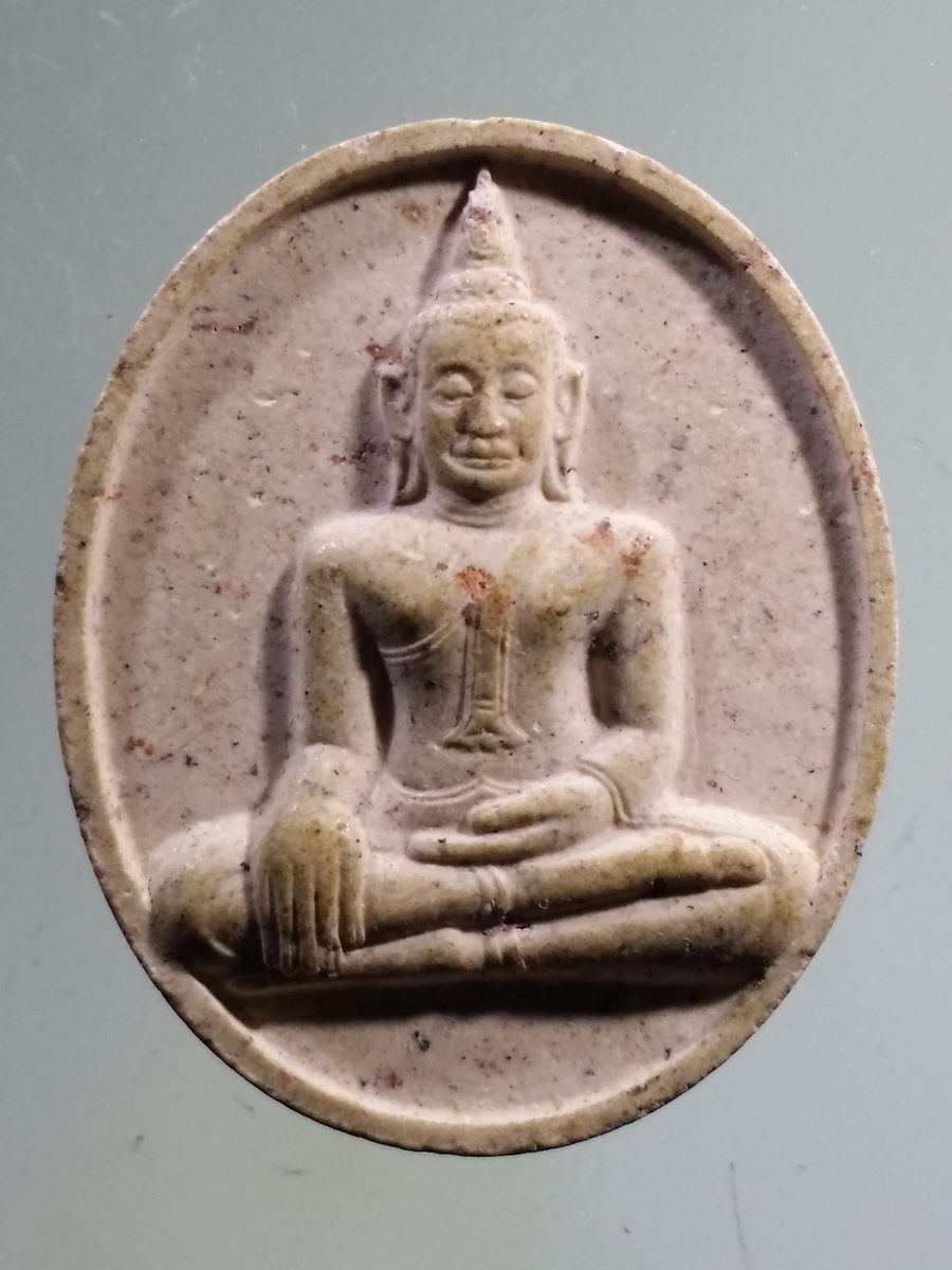 รหัสสินค้า พระเนื้อดิน เนื้อผง เนื้อว่าน 8833 พระเจ้าตนหลวง จังหวัดพะเยา เนื้อผง ที่ระลึกครบรอบ 500 ปี หลังพระนามย่อ สธ.