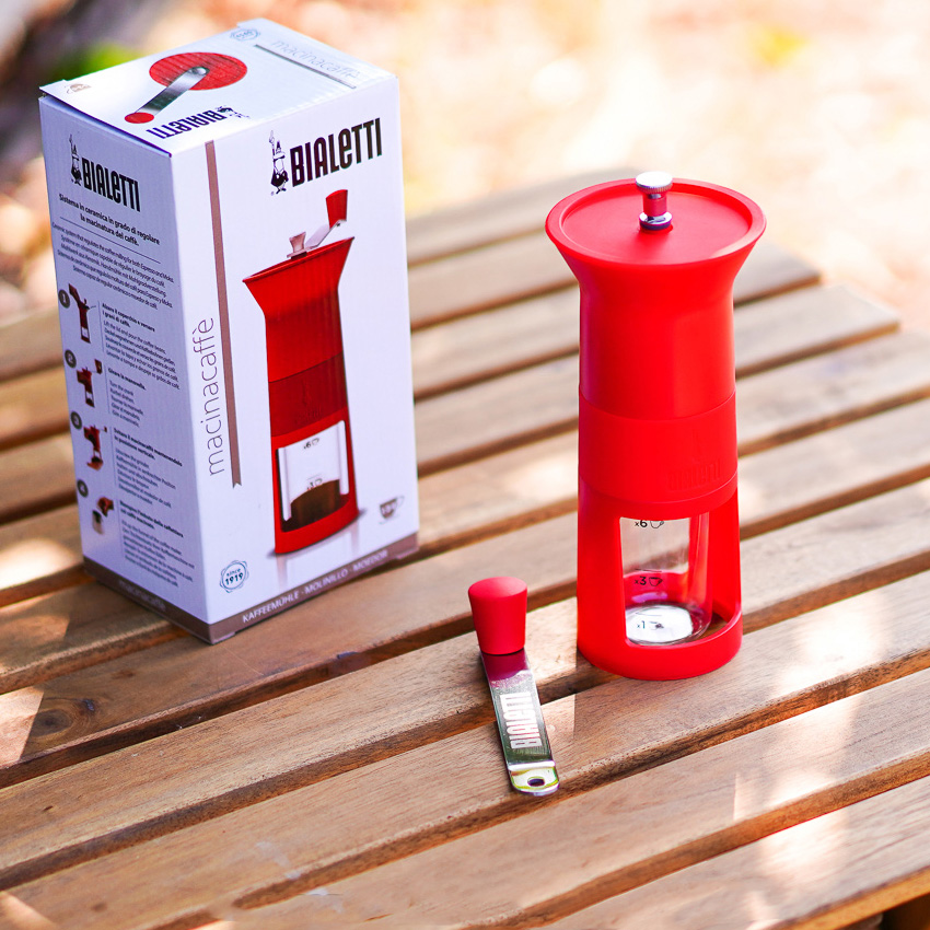 Bialetti เครื่องบดกาแฟมือหมุน Coffee Grinder สินค้าใหม่ มี2สีให้เลือก ของแท้100%