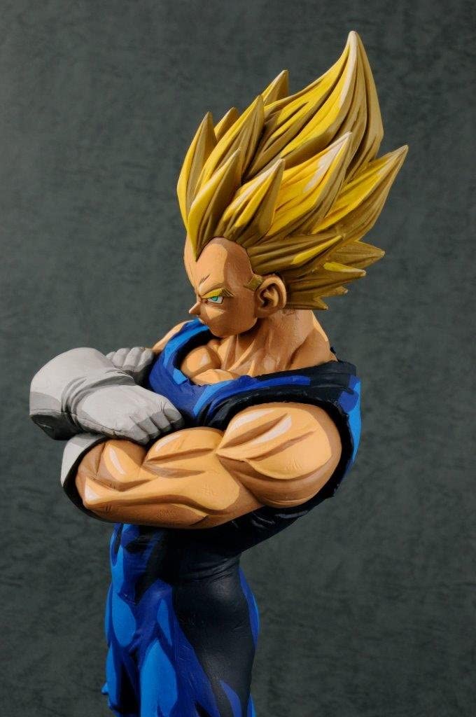 เปิดรับPreorder มีค่ามัดจำ 400 บาท Grandista SUPER SAIYAN VEGETA -Manga Dimensions สูง 26cm
