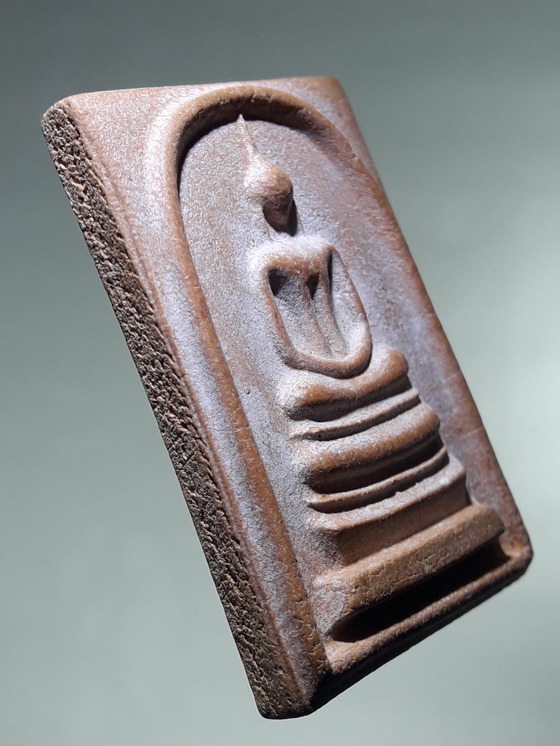 รหัสสินค้า พระสมเด็จ วัดต่างๆ 1329 พระสมเด็จ พิมพ์ใหญ่หลังรูปเหมือน พระอาจารย์ ปัญญาพาโลภิกขุ หลวงพ่อคับ วัดหนองนกไข่ อำเภอกระทุ่มแบน จังหวัดสมุทรสาคร สวยมากหายากครับ