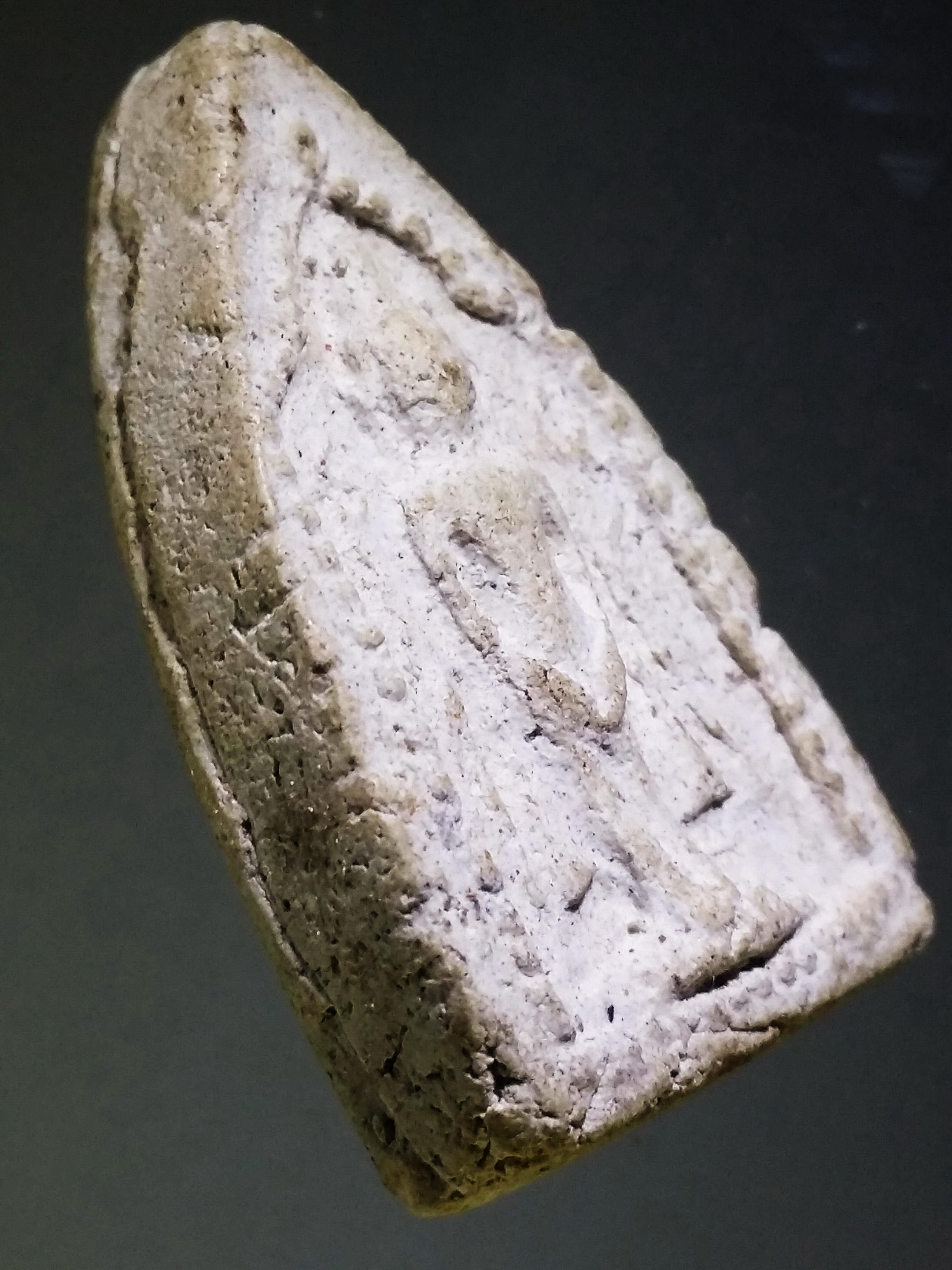 รหัสสินค้า พระไม่ทราบที่ 343 พระพุทธเนื้อผงประจำวันอาทิตย์ ไม่ทราบที่ น่าจะเป็นพระกรุ พระรายการนี้ให้เช่าบูชาแล้ว