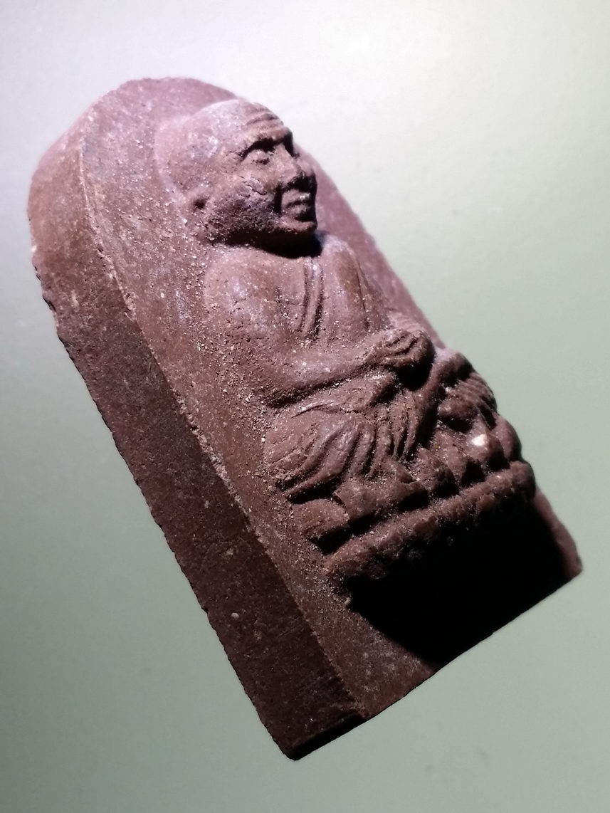 รหัสสินค้า หลวงปู่ทวด วัดต่างๆ 566 หลวงปู่ทวด เนื้อผงผสมว่านสีน้ำตาล ออกวัดรวกสุทธาราม