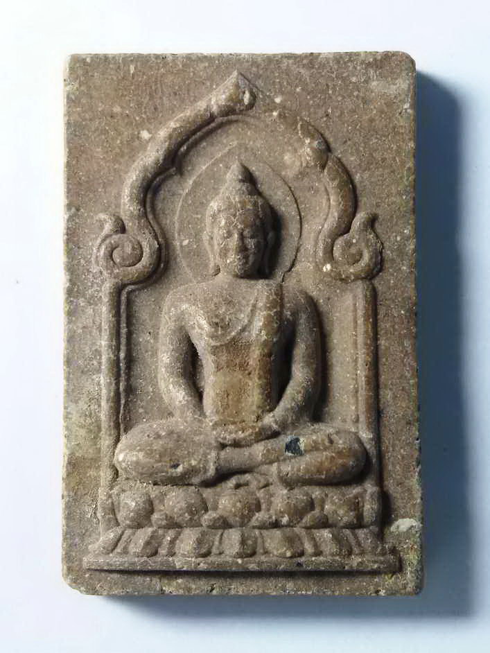 รหัสสินค้า พระไม่ทราบที่ 054 พระผงพิมพ์พระพุทธ ปางสมาธิ หลังเรียบ ไม่ทราบที่