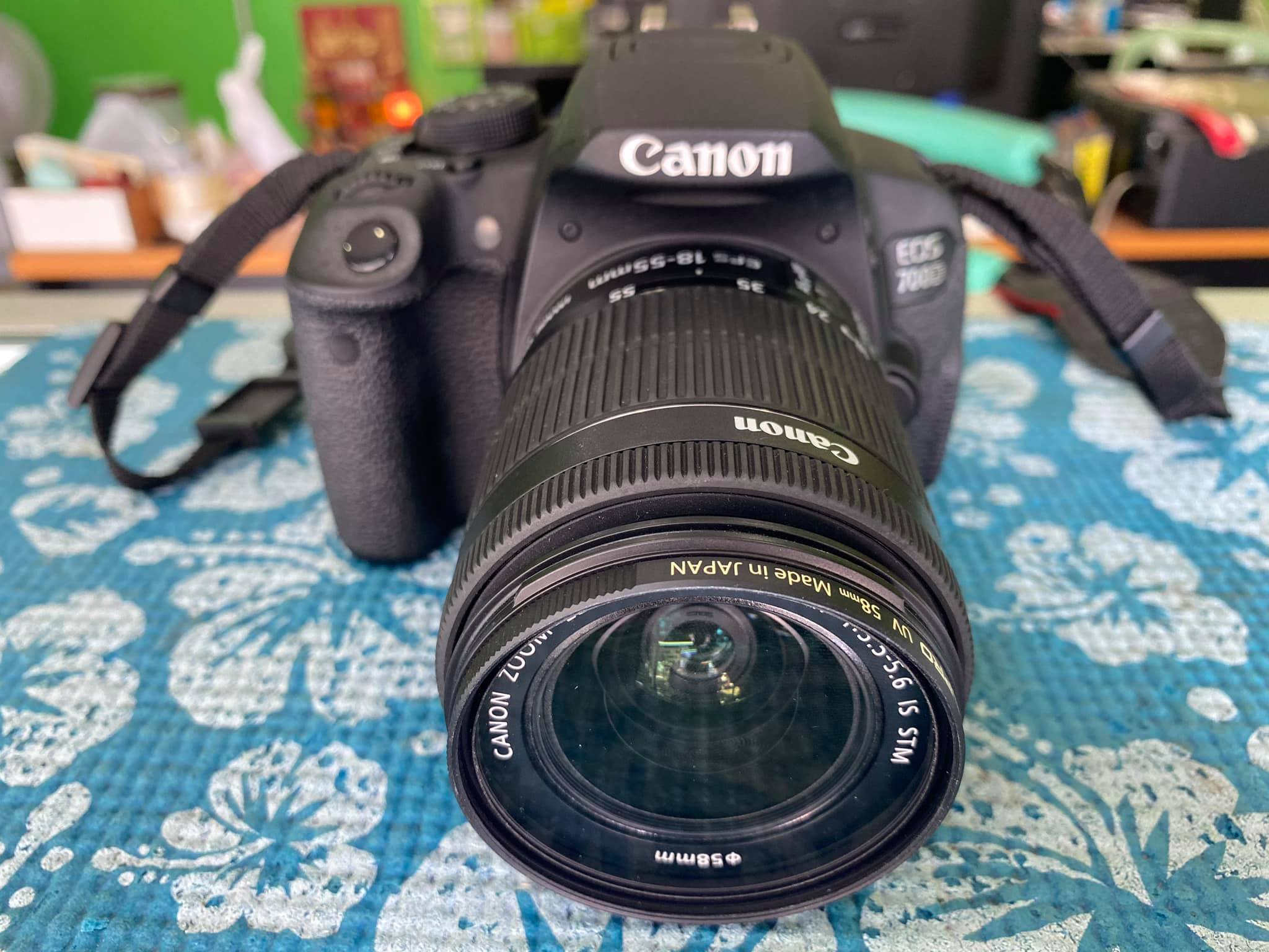 ( SOLD OUT ) กล้อง Canon EOS 700D