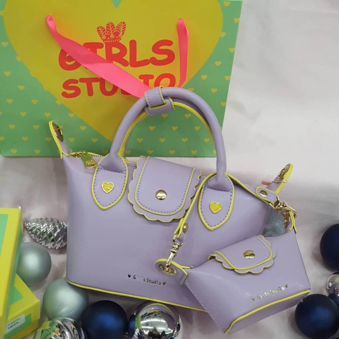 Fashion bag working woman
