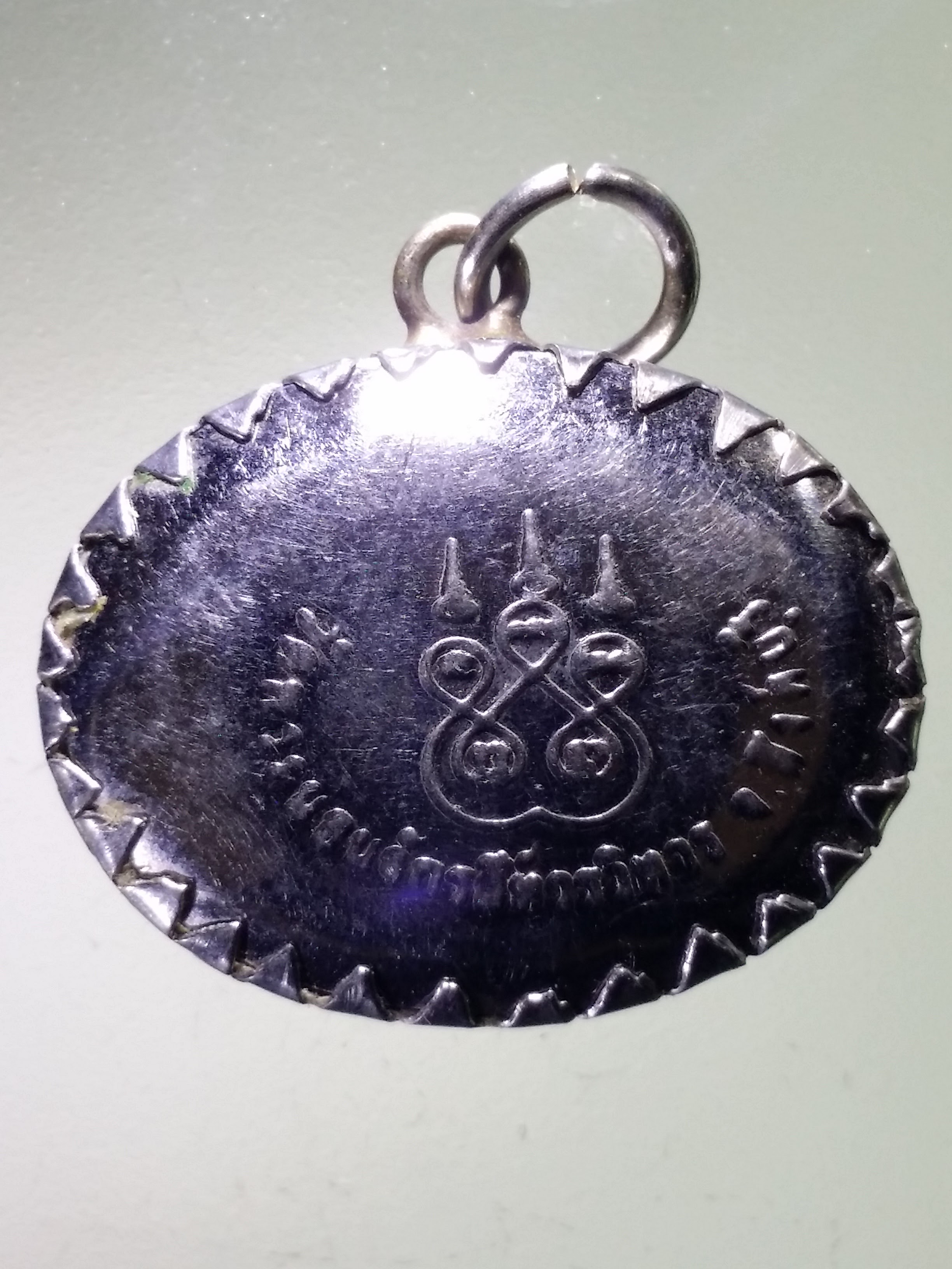 Antig LSD 066 ล็อกเก็ตหลวงพ่อพระนอนจักรสีห์ วัดพระนอนจักรสีห์ จังหวัดสิงห์บุรี