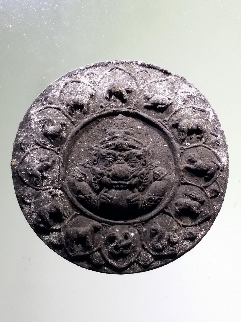 รหัสสินค้า จตุคามรามเทพ 898 จตุคามรามเทพ รุ่น เก้าหน้ามหาโชคมหาเศรษฐี วัดอ้ายเขียว เนื้อว่านกากยายักษ์