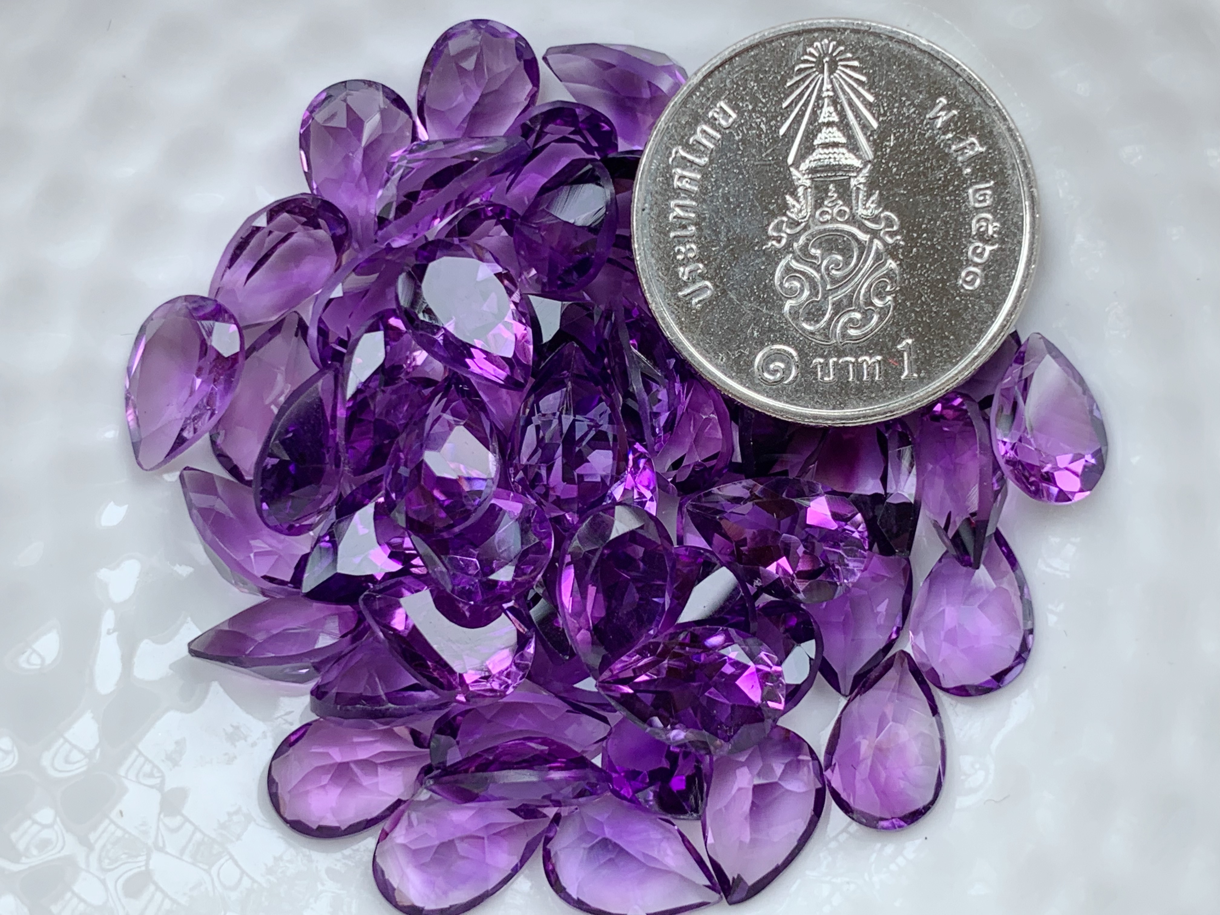 อเมทิสหยดน้ำ 9X6 มม. 5 กะรัต