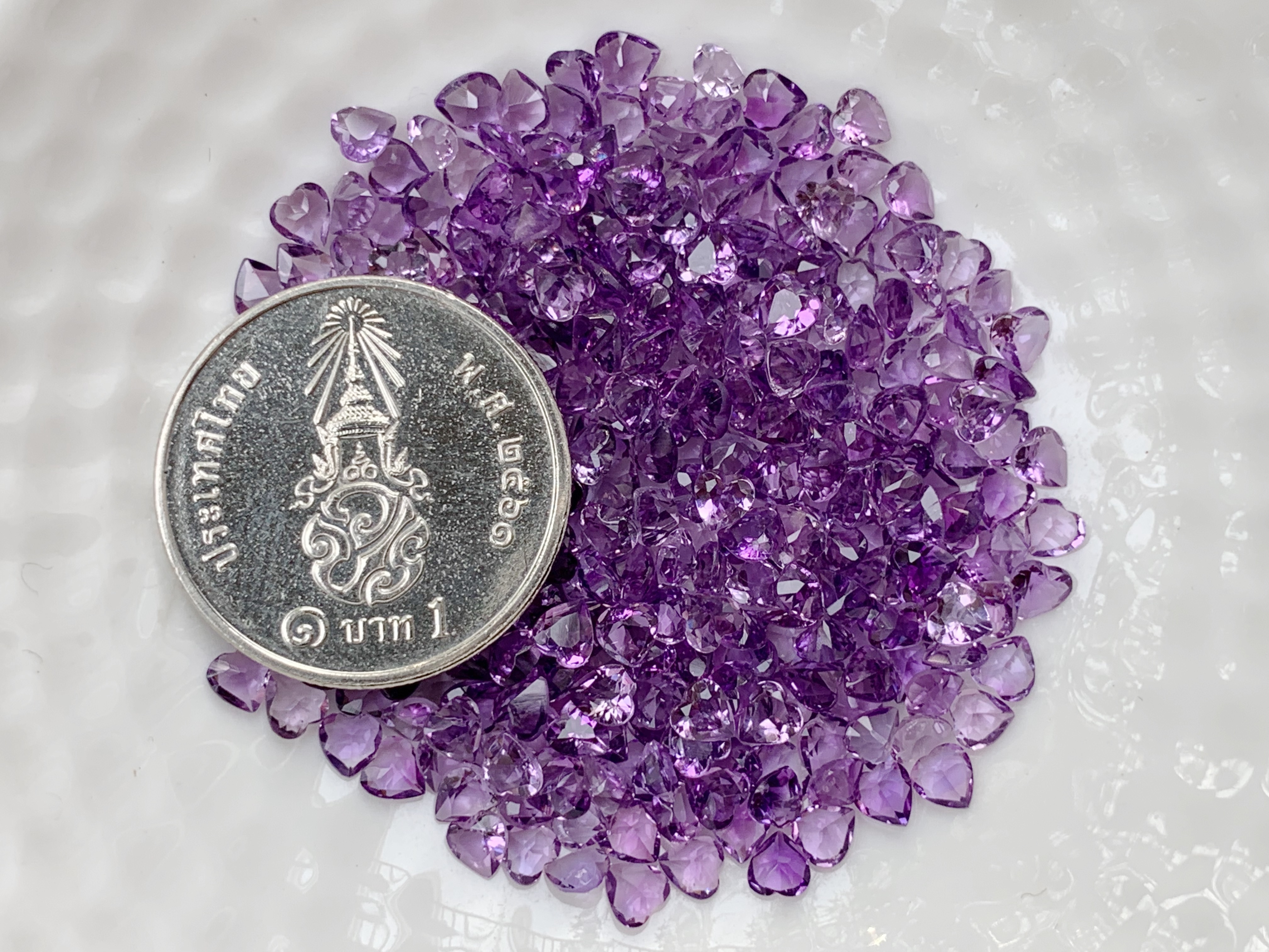 อเมทิสหัวใจ 3X3 มม. 5 กะรัต