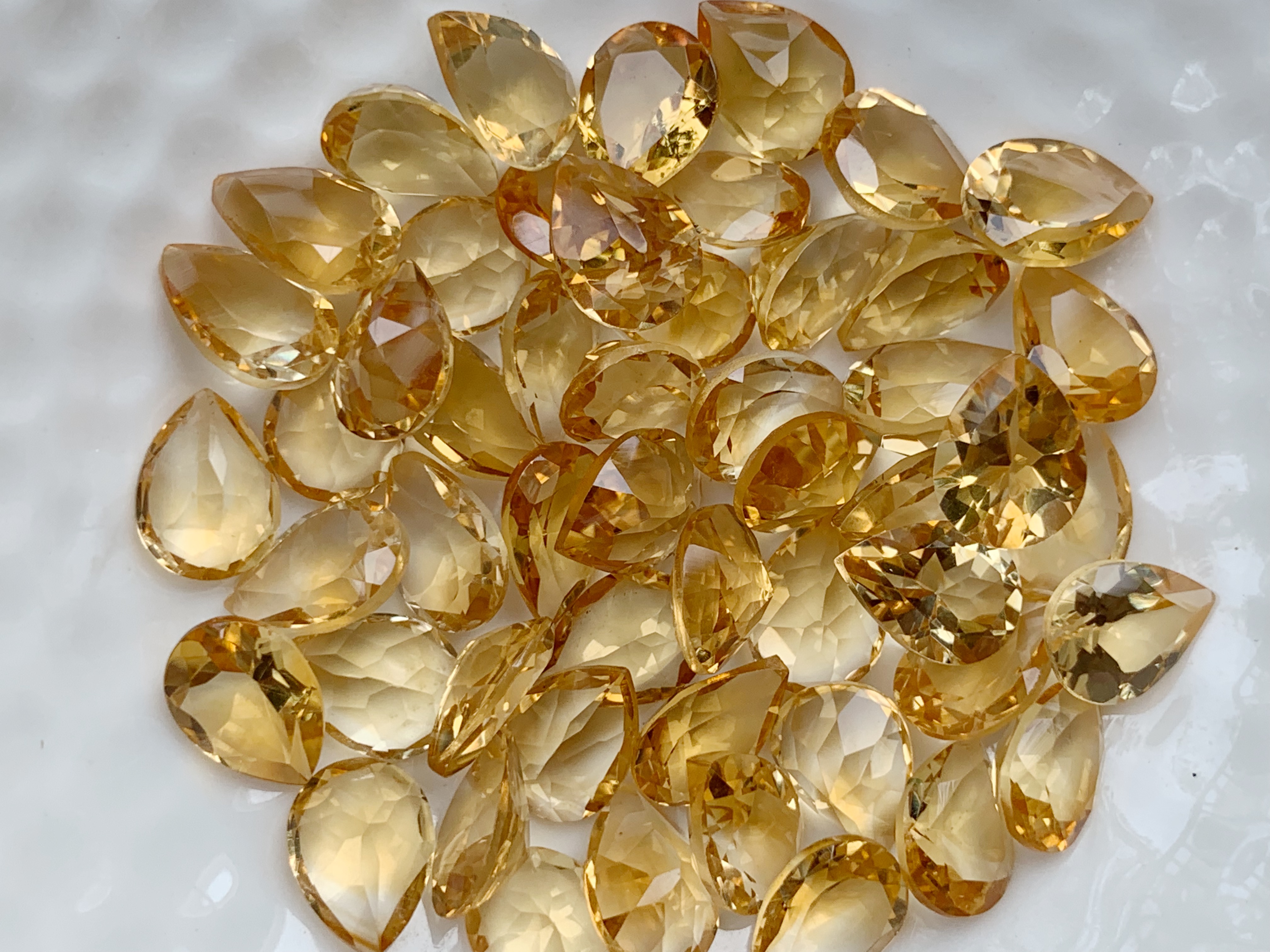 ซิทรินหยดน้ำ 8X6 มม. 5 กะรัต