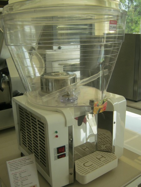 เครื่องกดน้ำผลไม้ 1 โถ โถละ 50 ลิตร Si-JD50