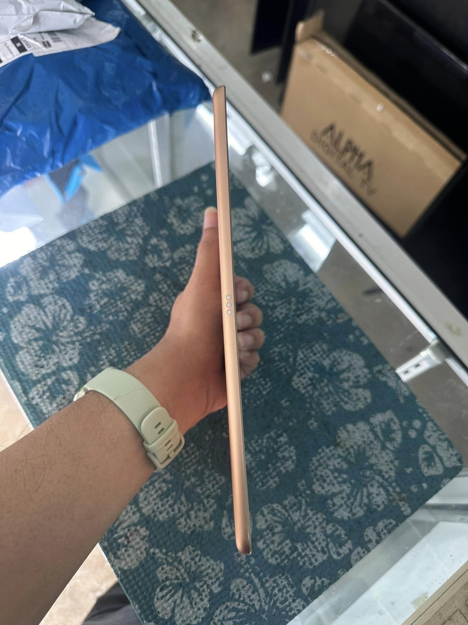 ( SOLD OUT ) iPad Gen7 32GB Wifi Model TH