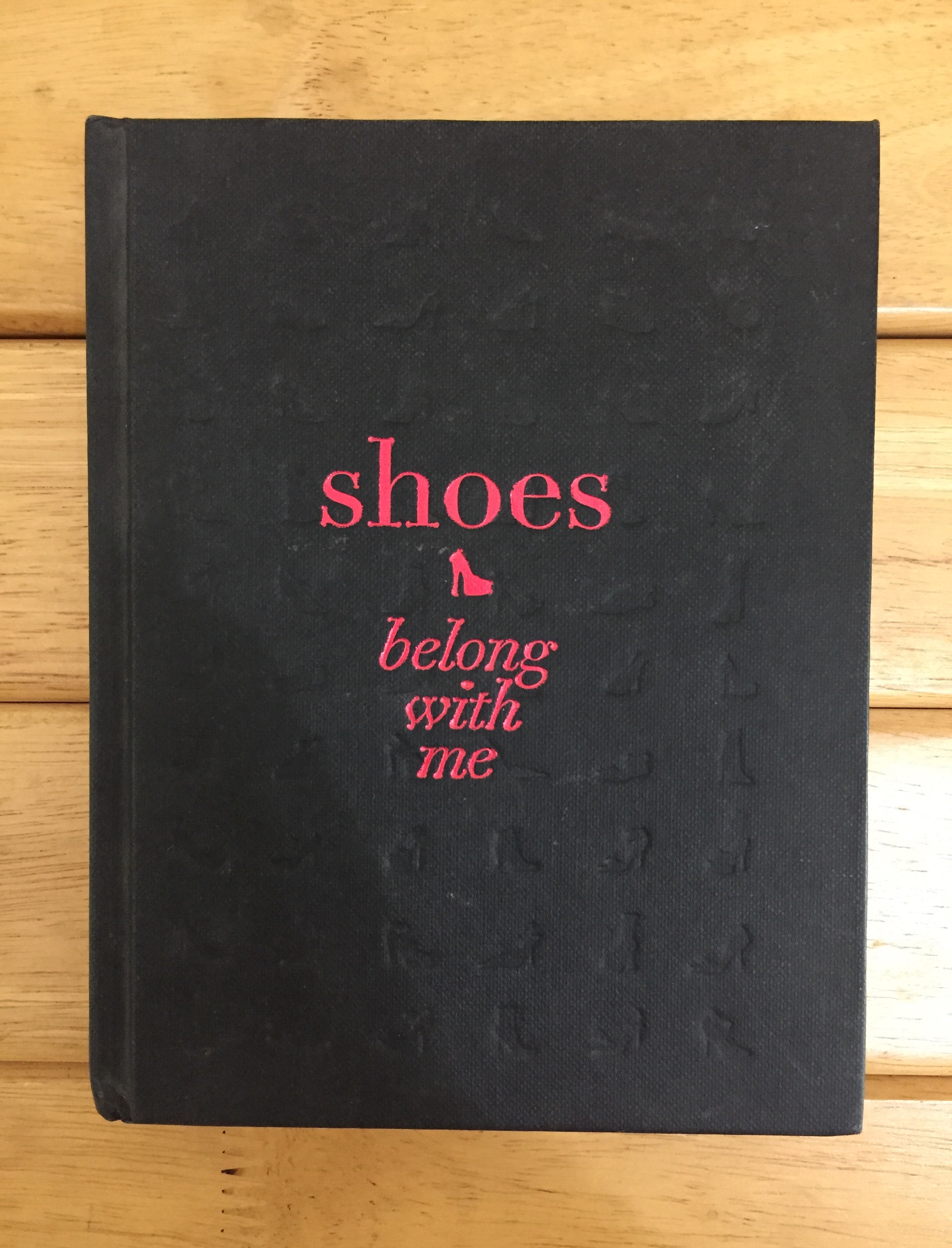Shoes Belong With Me (ปกแข็ง)