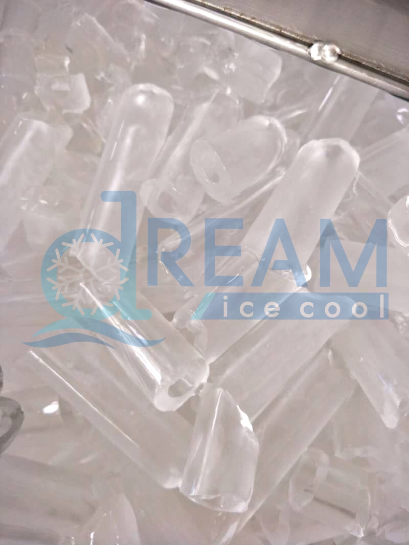 เครื่องทำน้ำแข็งหลอด 2000 กก./ต่อวัน 24ชม.