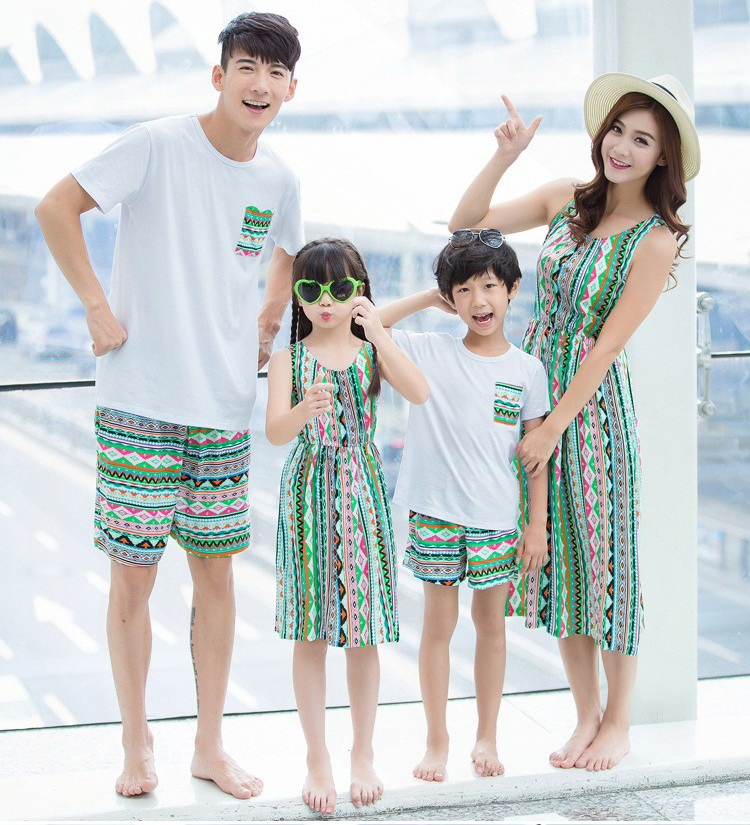 *พร้อมส่ง* ชุดครอบครัว Family Beach Set