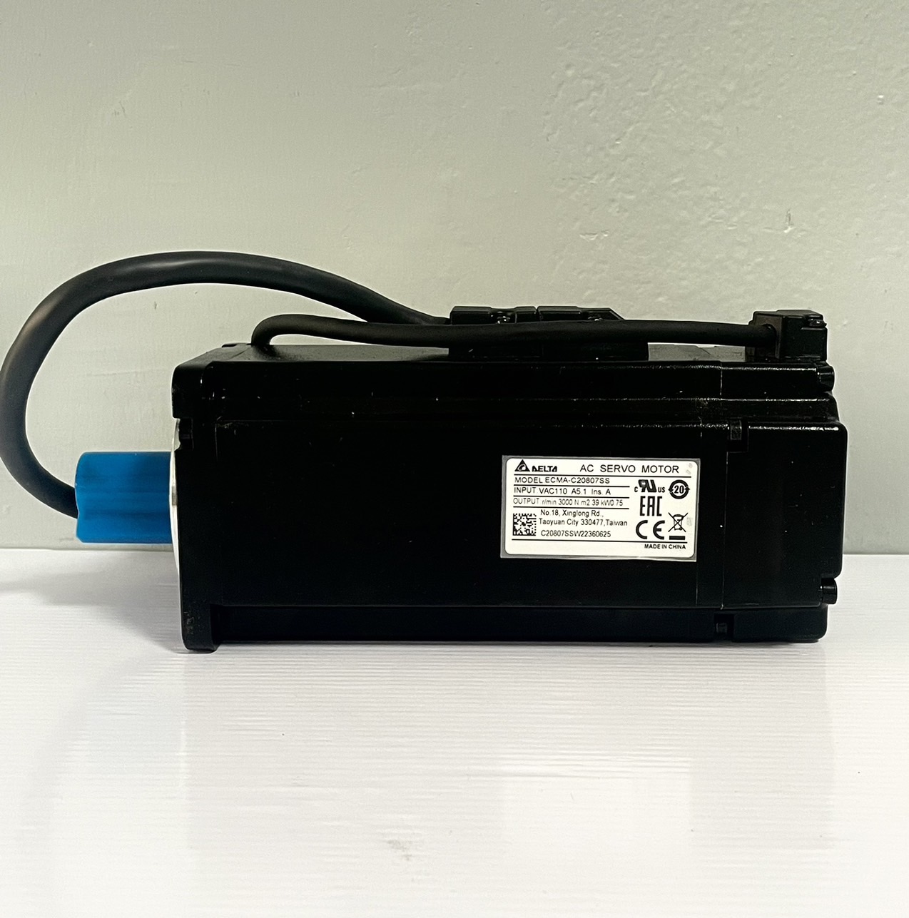 Delta AC servo motor ECMA-C20807SS 750W key way with brake