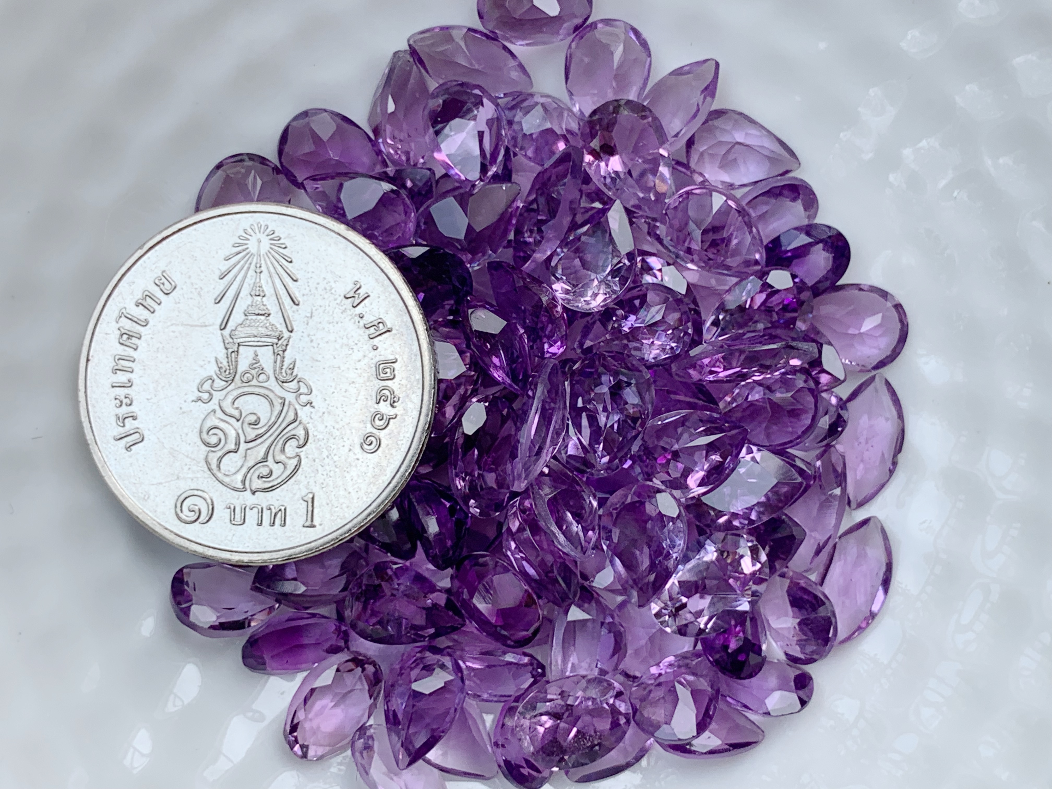 อเมทิสหยดน้ำ 7X5 มม. 5 กะรัต