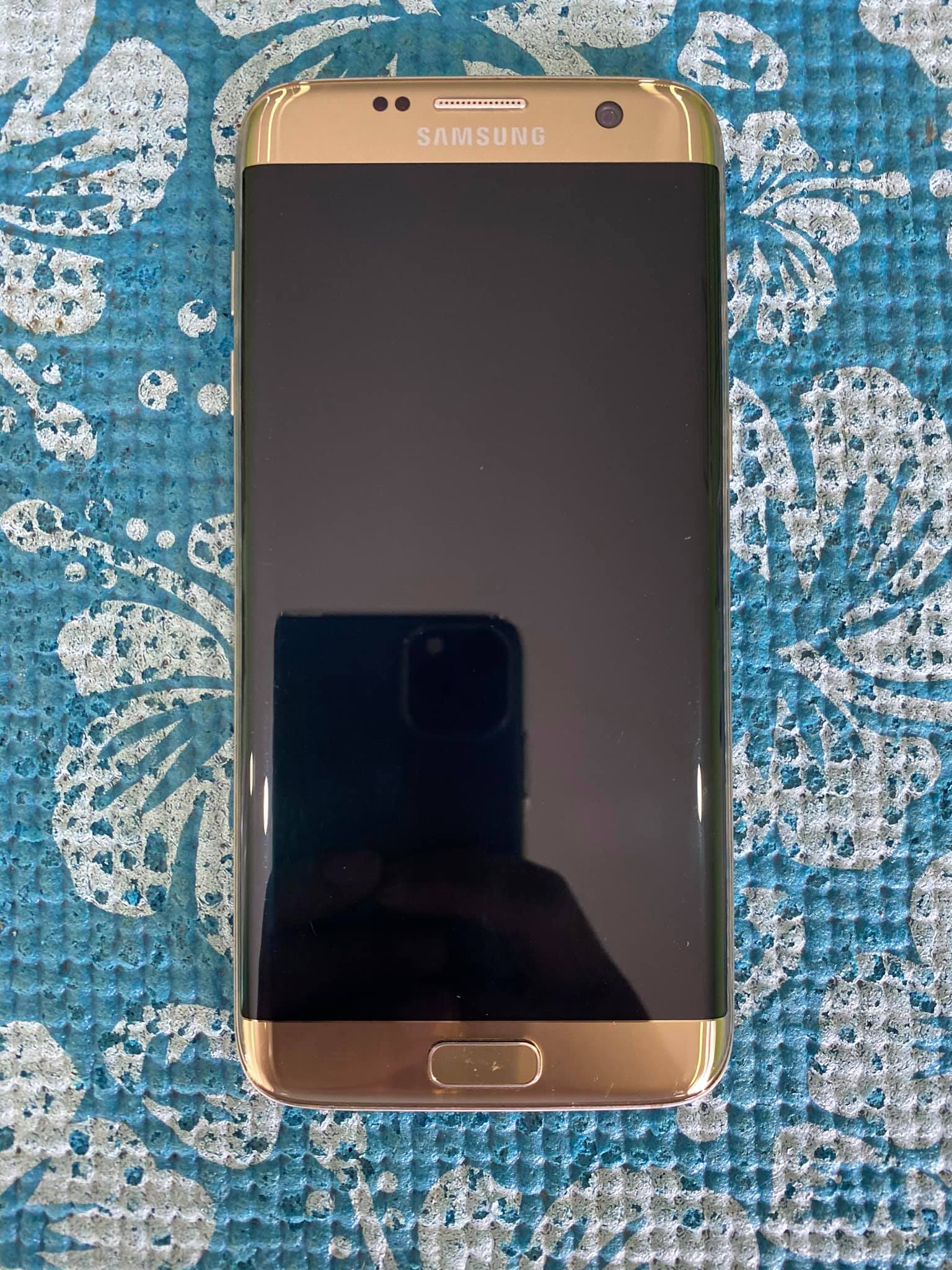 ( SOLD OUT ) Samsung Galaxy S7 edge