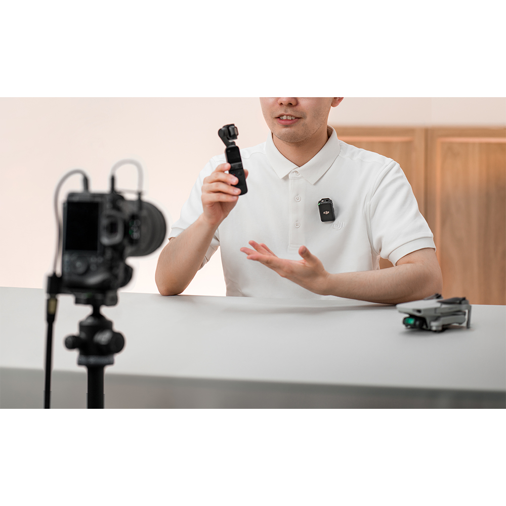 DJI Mic Wireless Microphone Charging Case ไมโครโฟนไร้สาย ใช้ได้กับกล้อง มือถือ คอมพิวเตอร์ ประกันศูนย์ไทย By Aquapro