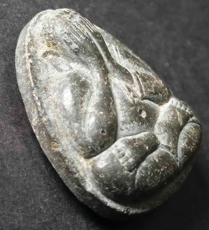 รหัสสินค้า พระปิดตา ทั่วไป 007 พระปิดตาเนื้อผงใบลาน หลวงพ่อเมี้ยน วัดโพธิ์กบเจา อำเภอบางบาล จังหวัดอยุธยา