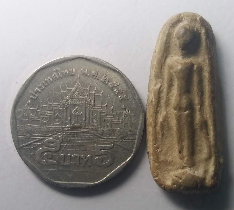 รหัสสินค้า พระกรุ 036 พระเนื้อดิน ปางเปิดโลก จังหวัดสุโขทัย กรุเตาทุเรียง พิมพ์เล็ก พระรายการนี้ให้เช่าบูชาแล้ว