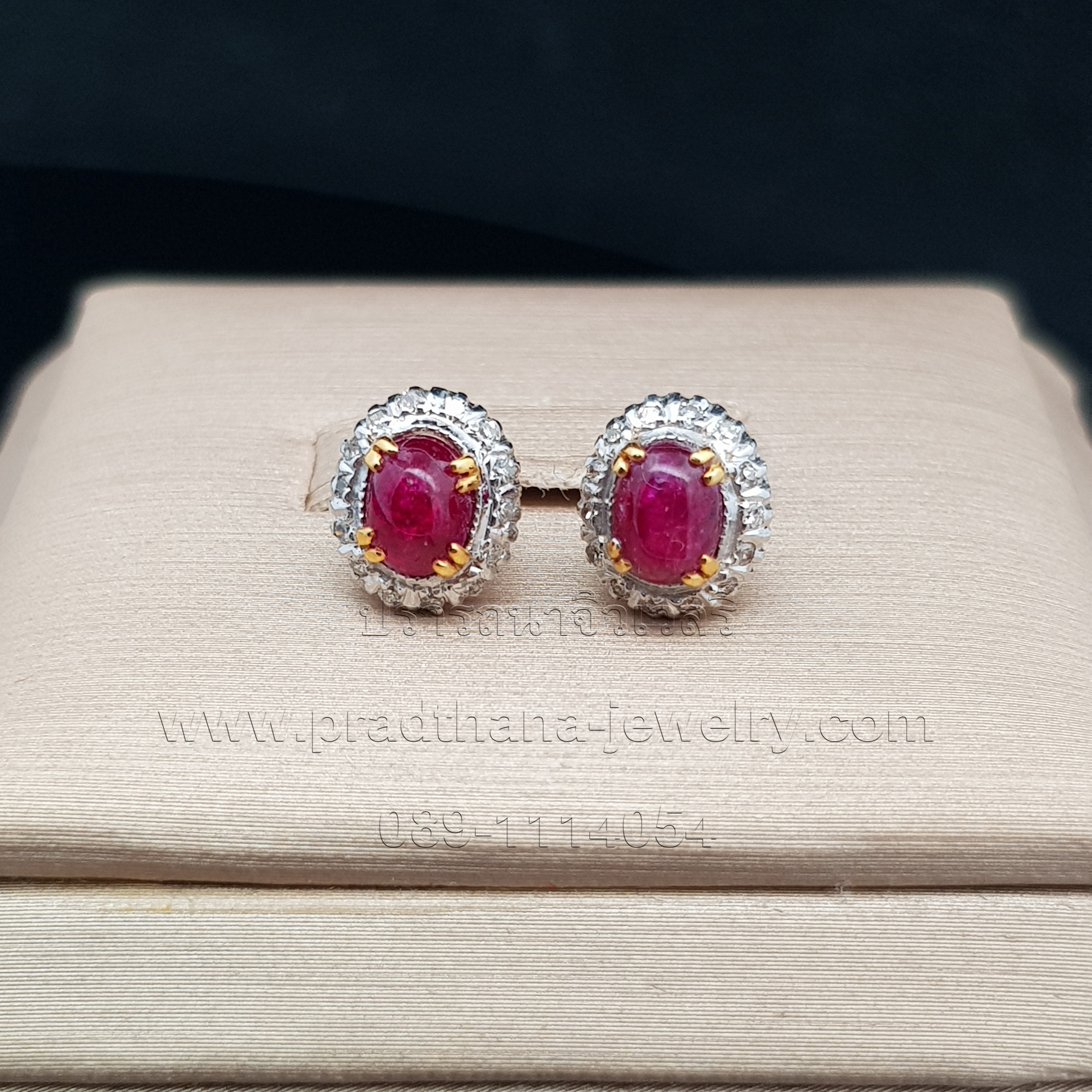 ต่างหูโบราณทับทิมล้อมเพชร **ขายแล้ว**