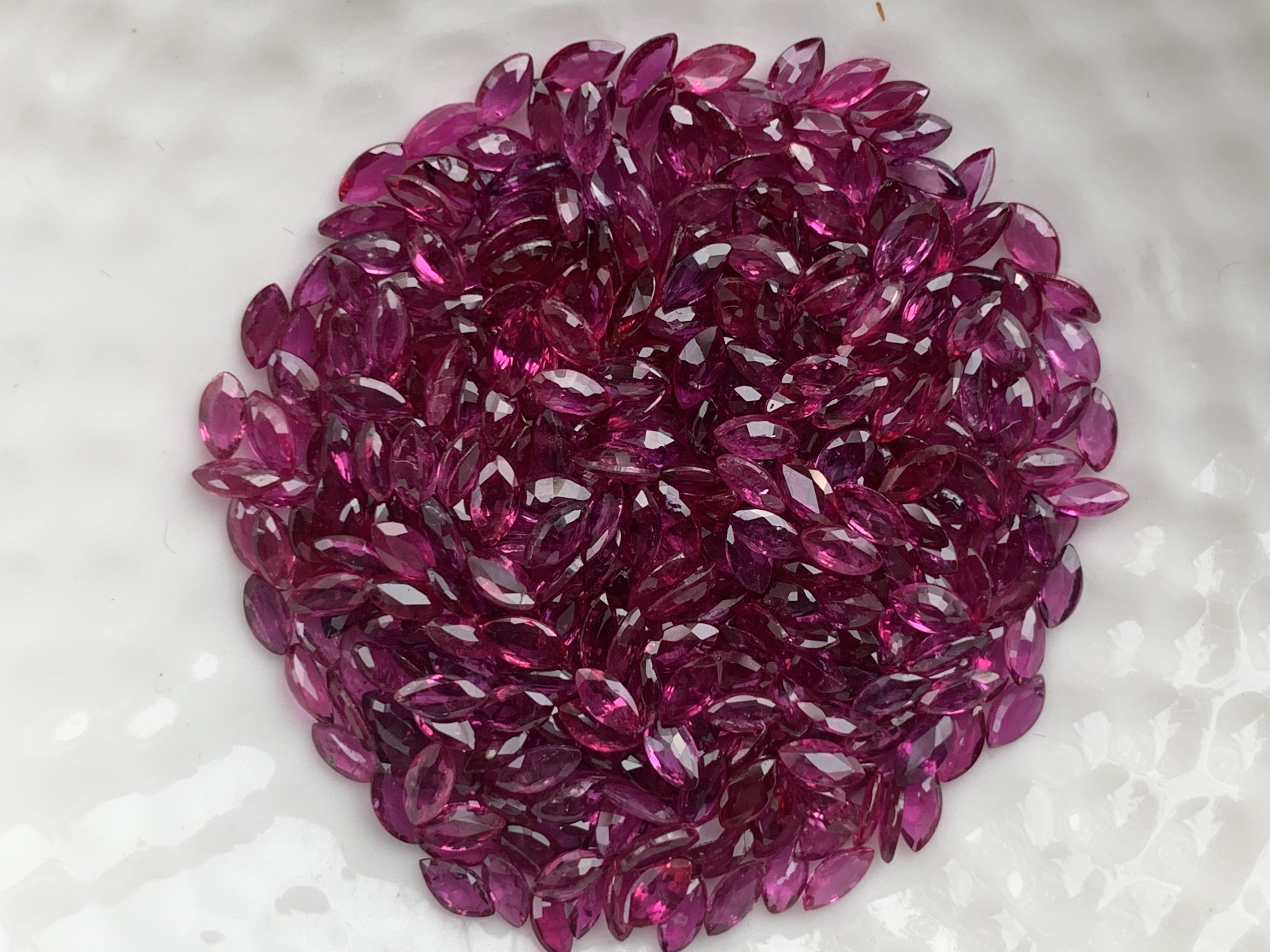 ทับทิมสยามมาคี 4X2 มม. 1 กะรัต