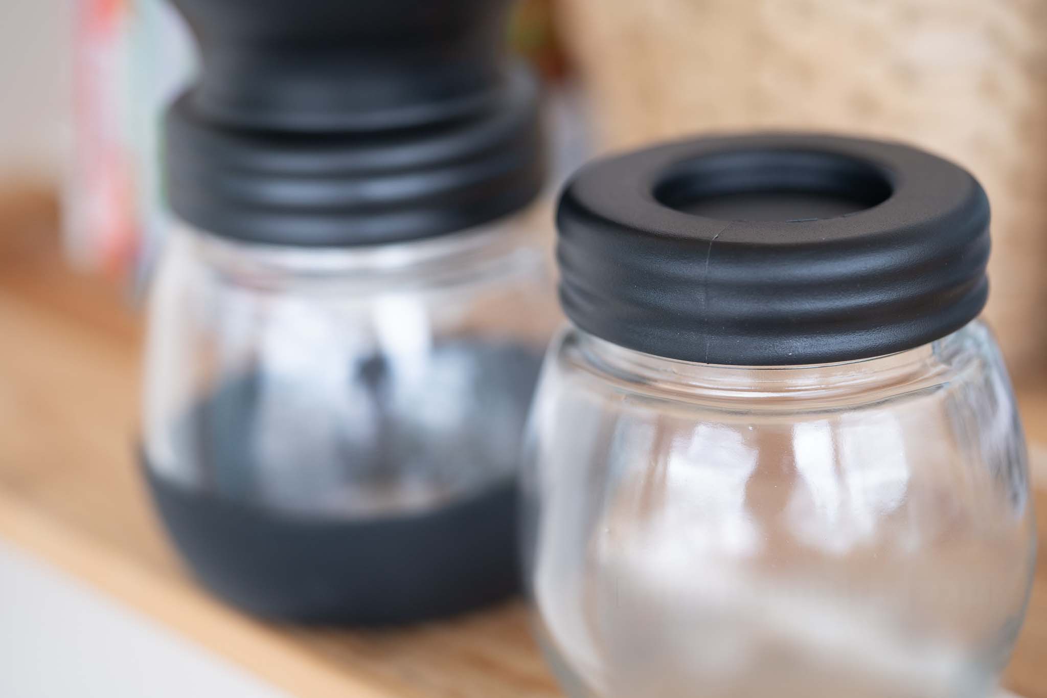 เครื่องบดเมล็ดกาแฟมือหมุนสไตร์วินเทจ แบบขวดโหล