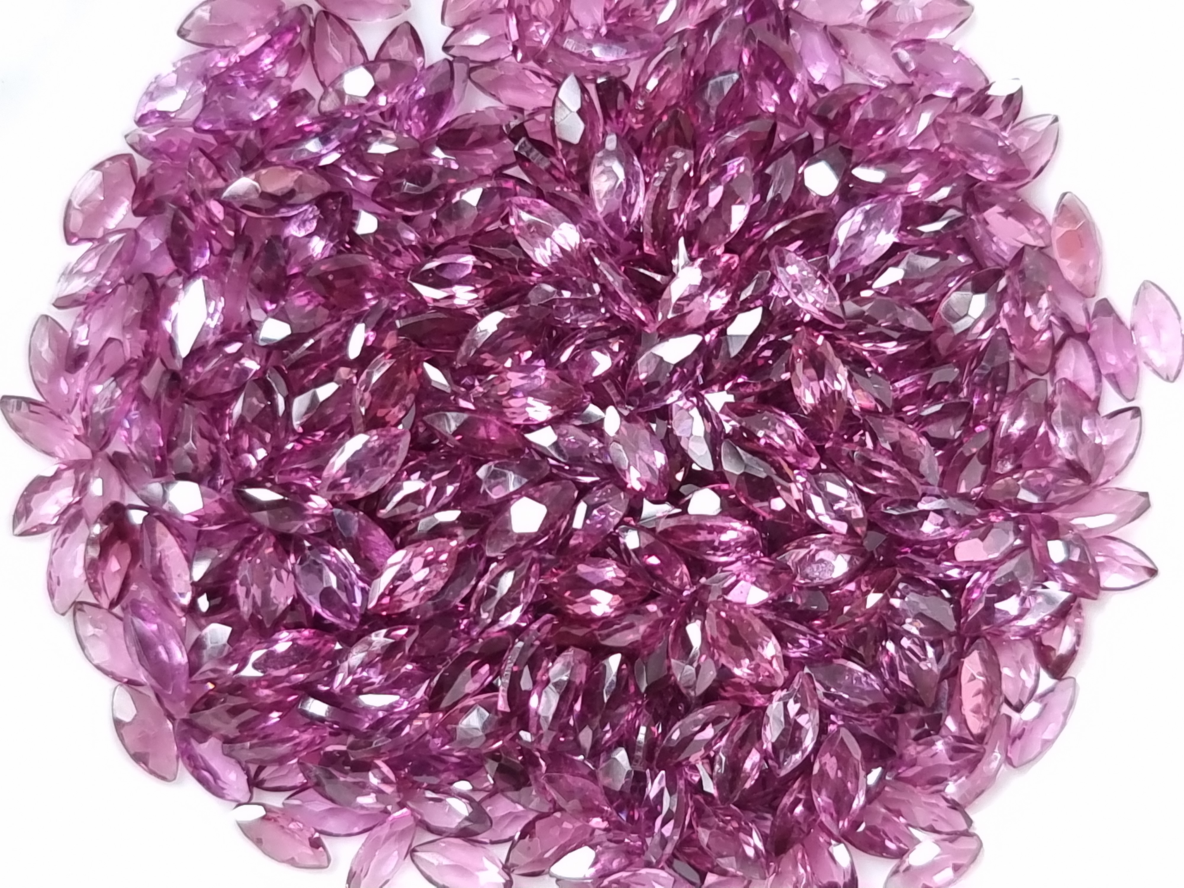 Rhodolite โรโดไลท์มาคี 4×2 มม. 5 กะรัต