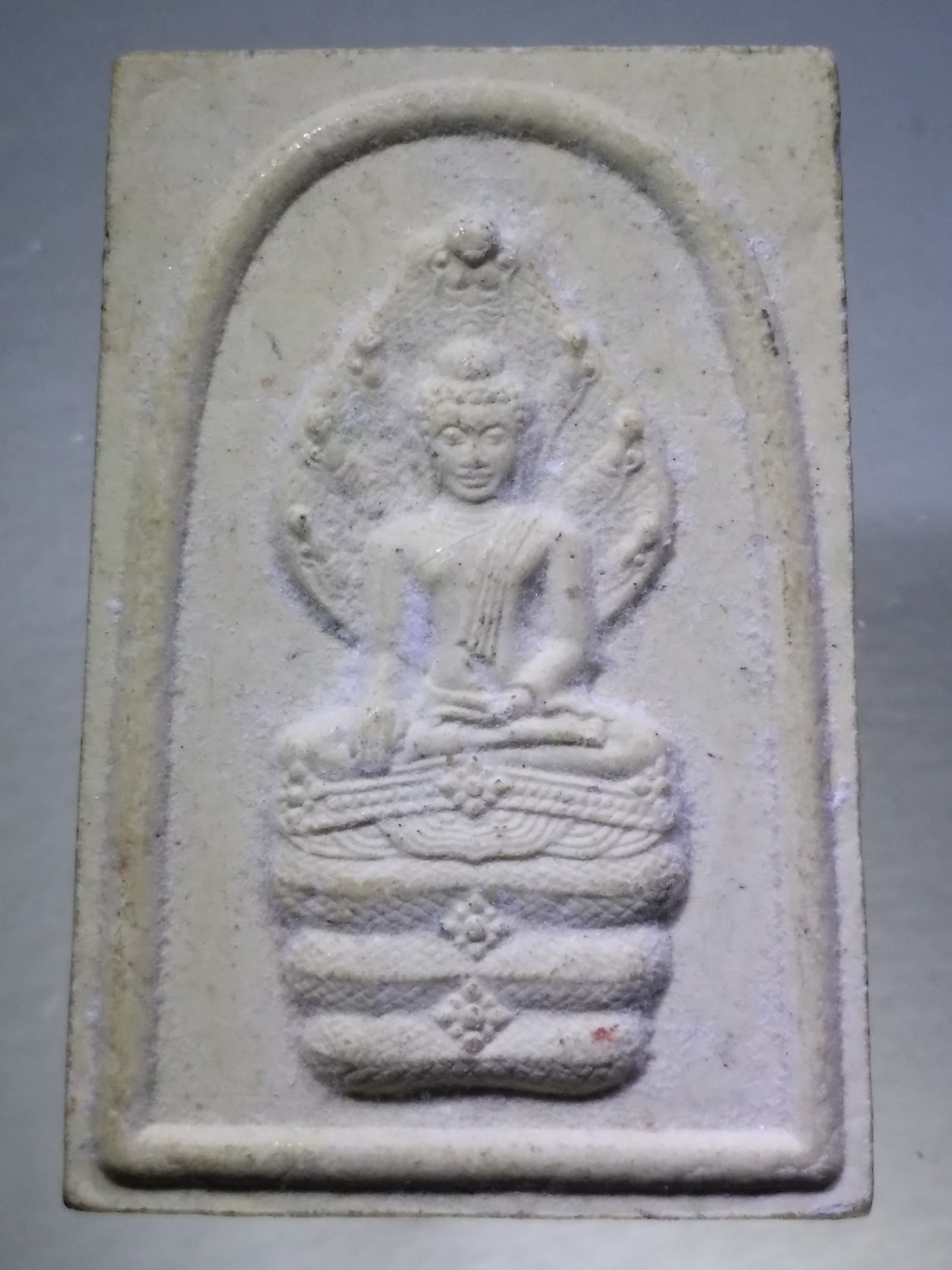 รหัสสินค้า พระเนื้อดิน เนื้อผง เนื้อว่าน 1382 พระนาคปรกเนื้อผง หลังพระนามย่อ สธ. ที่ระลึกวันพระราชสมภพครบ 3 รอบ สมเด็จพระเทพรัตน์ราชสุดา สร้างปี 2534