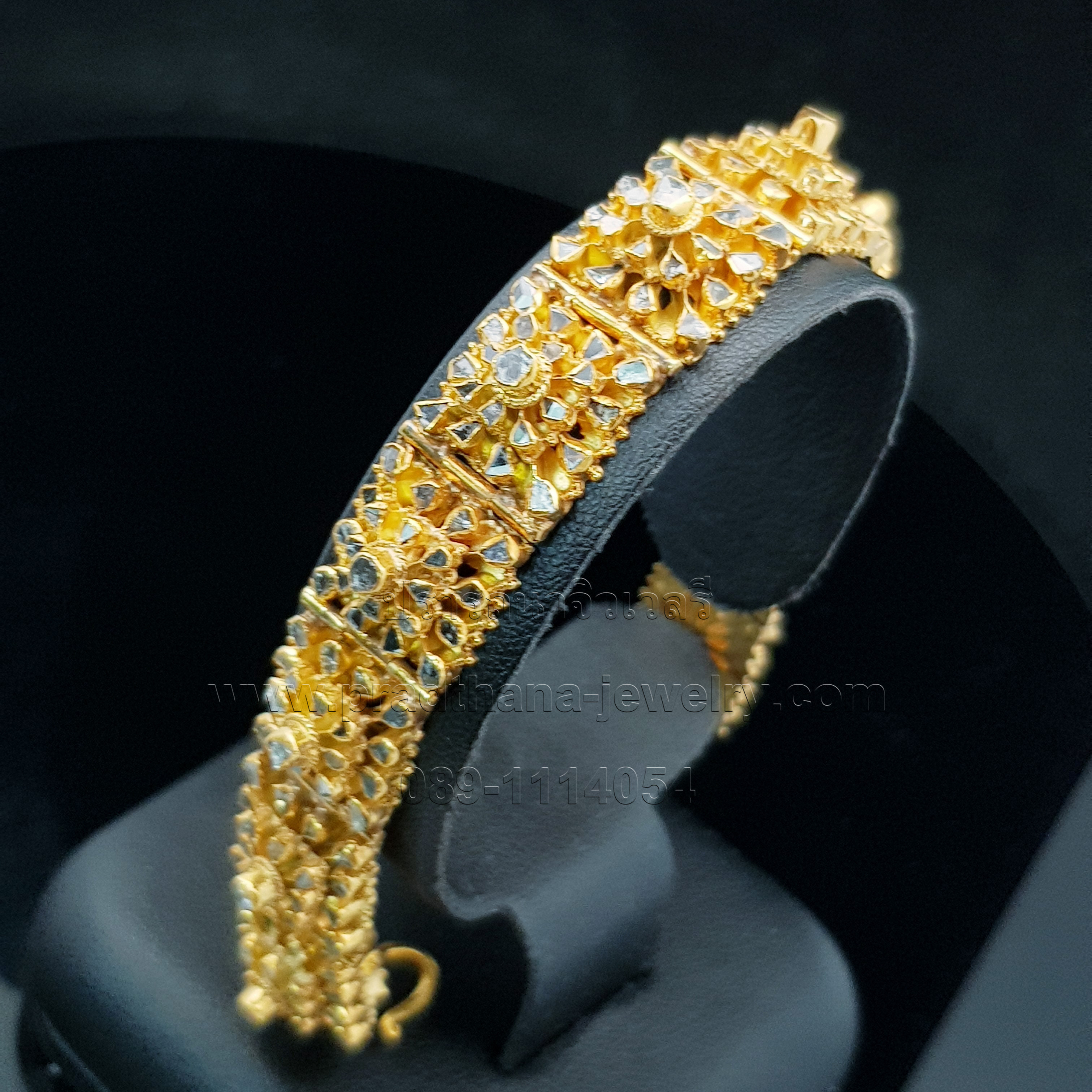 สร้อยข้อมือเพชรซีกโบราณ