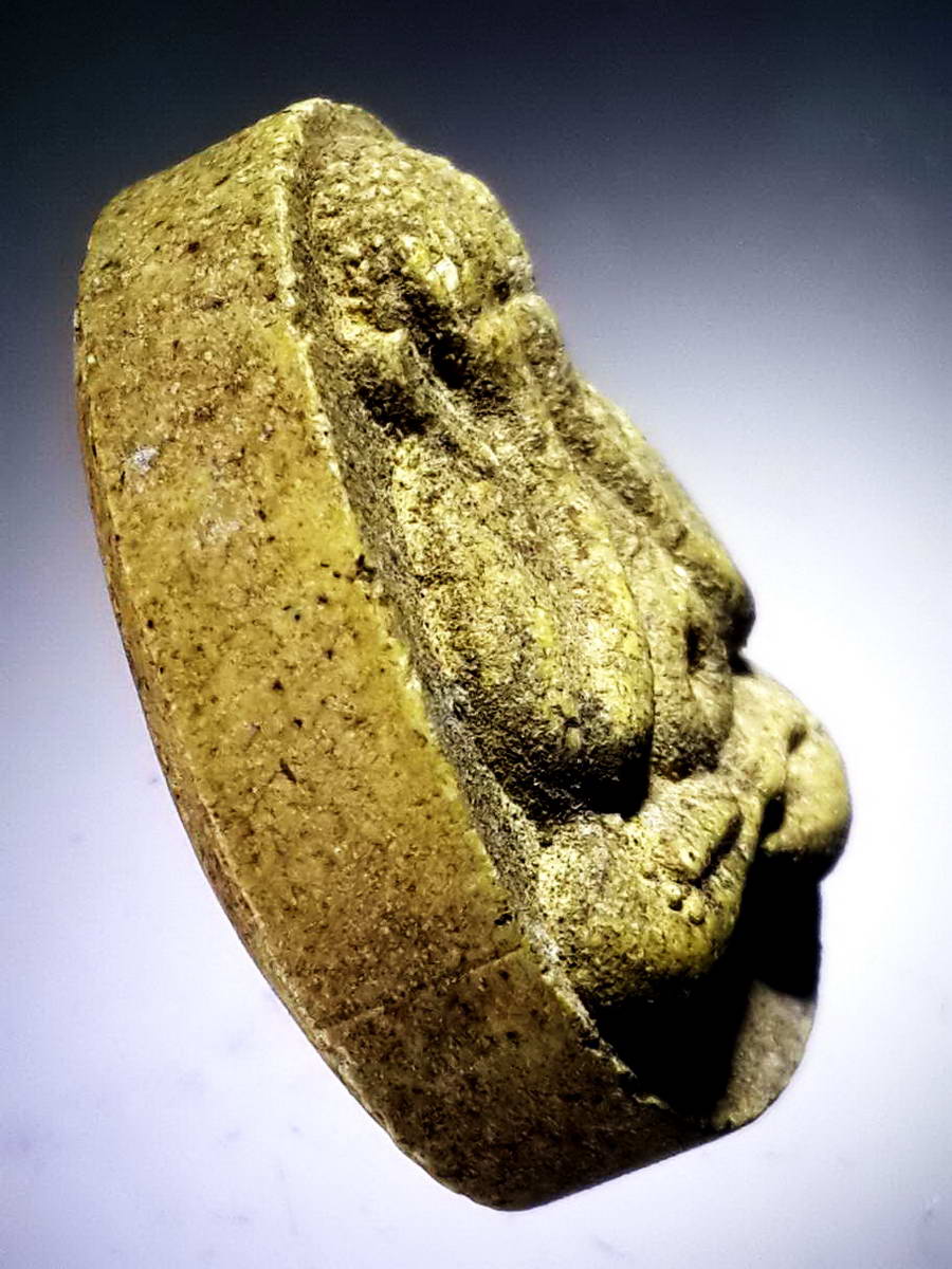 รหัสสินค้า พระปิดตา ทั่วไป 212 พระปิดตาเนื้อผง วัดศรีโสภณ อำเภอวังทอง จังหวัดพิษณุโลก รุ่นสร้างกุฏิสงฆ์